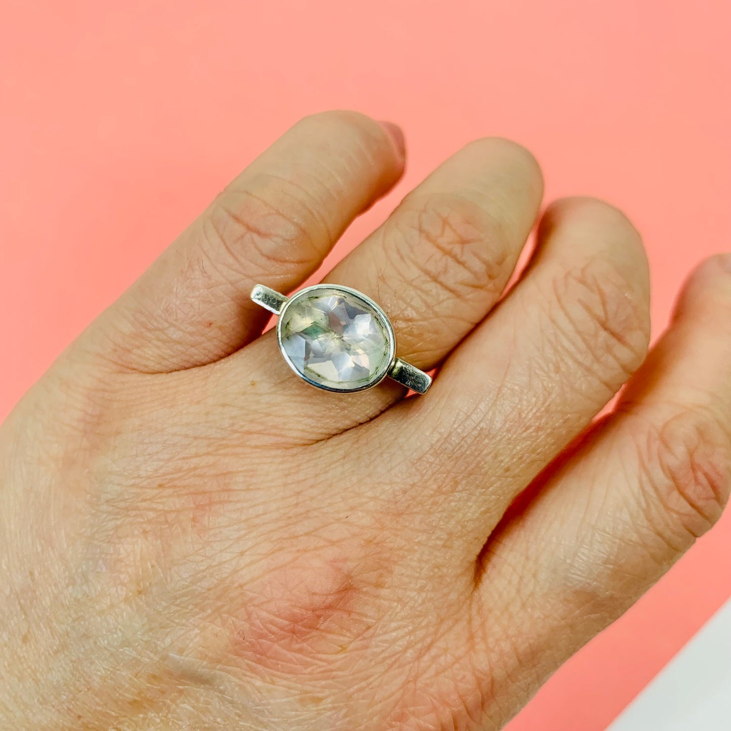 60s MODERNIST SILVER RING WITH BEZEL MOONSTONE