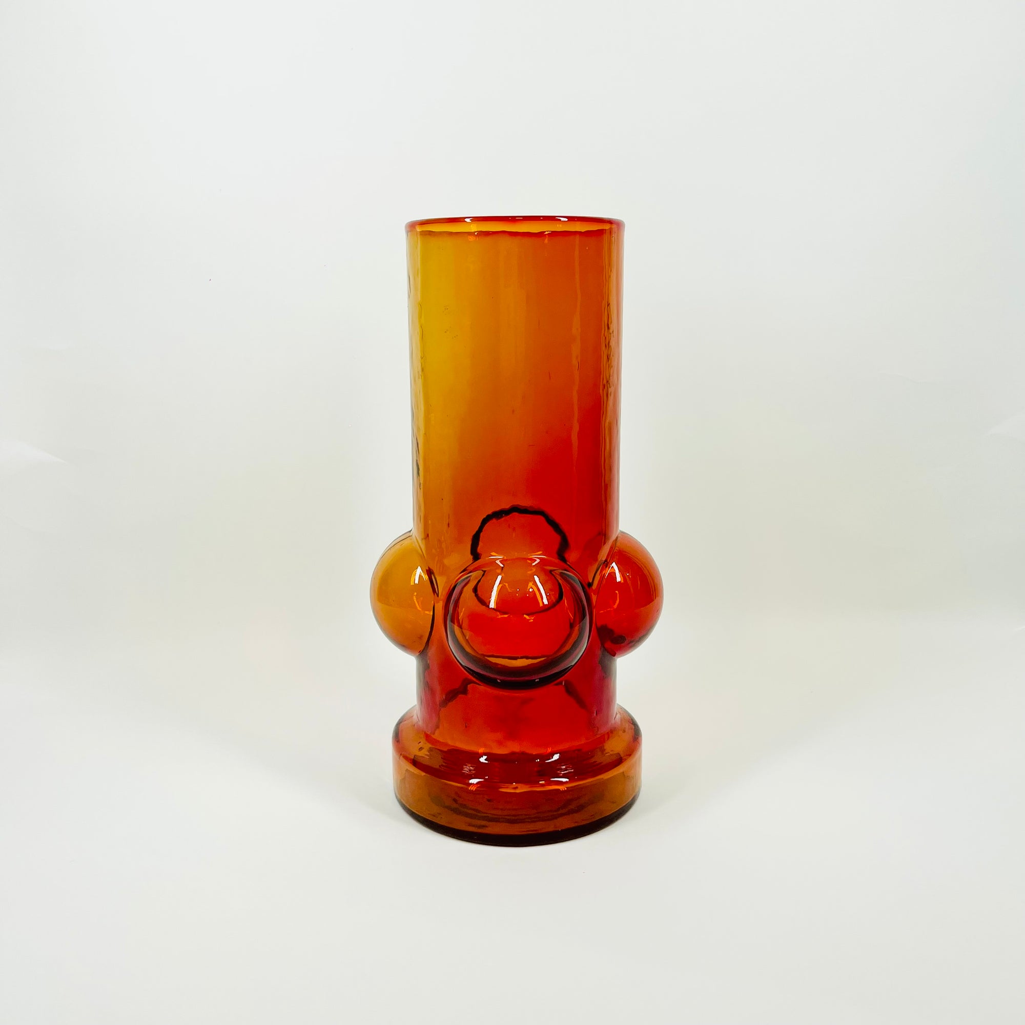 1960s FINNISH RIIHIMAEN RED ORANGE GLASS VASE