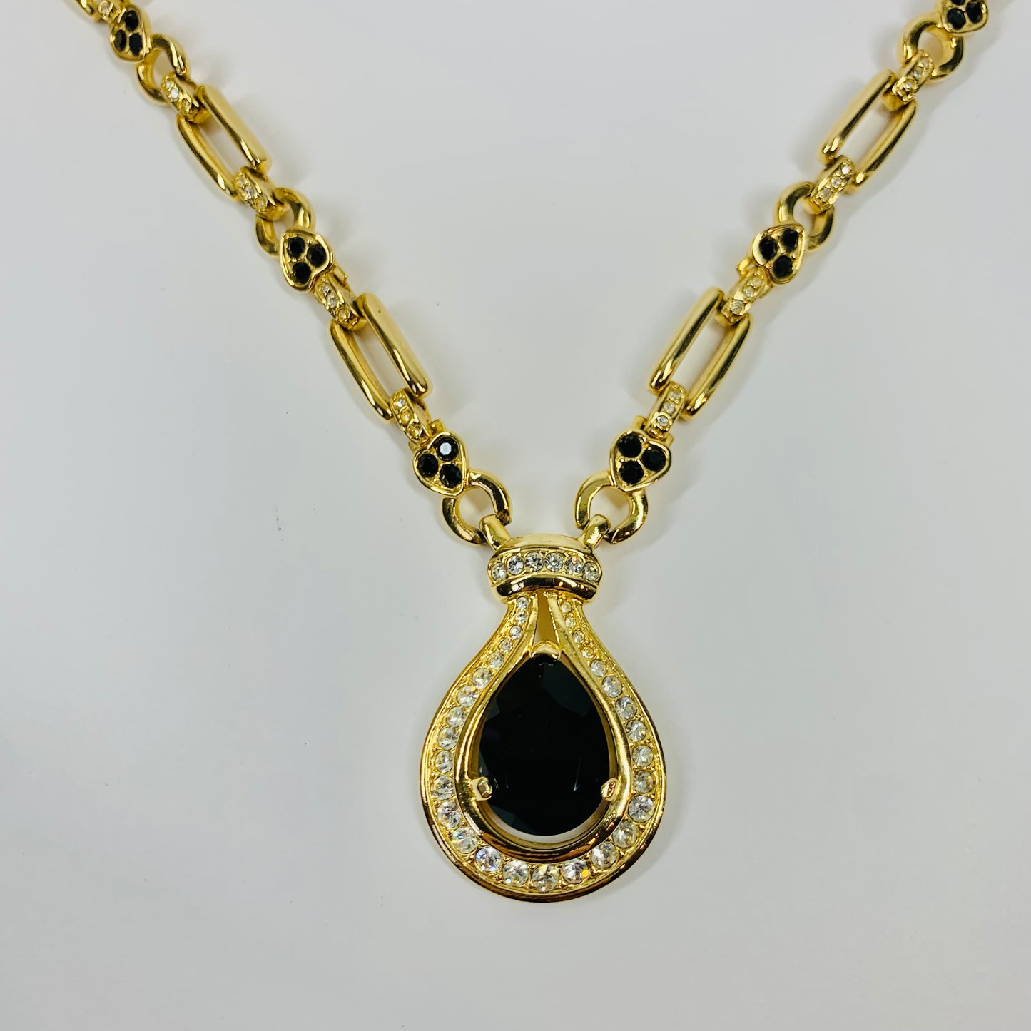 80s BARCS BOLD PEAR DROP NECKLACE SUITE