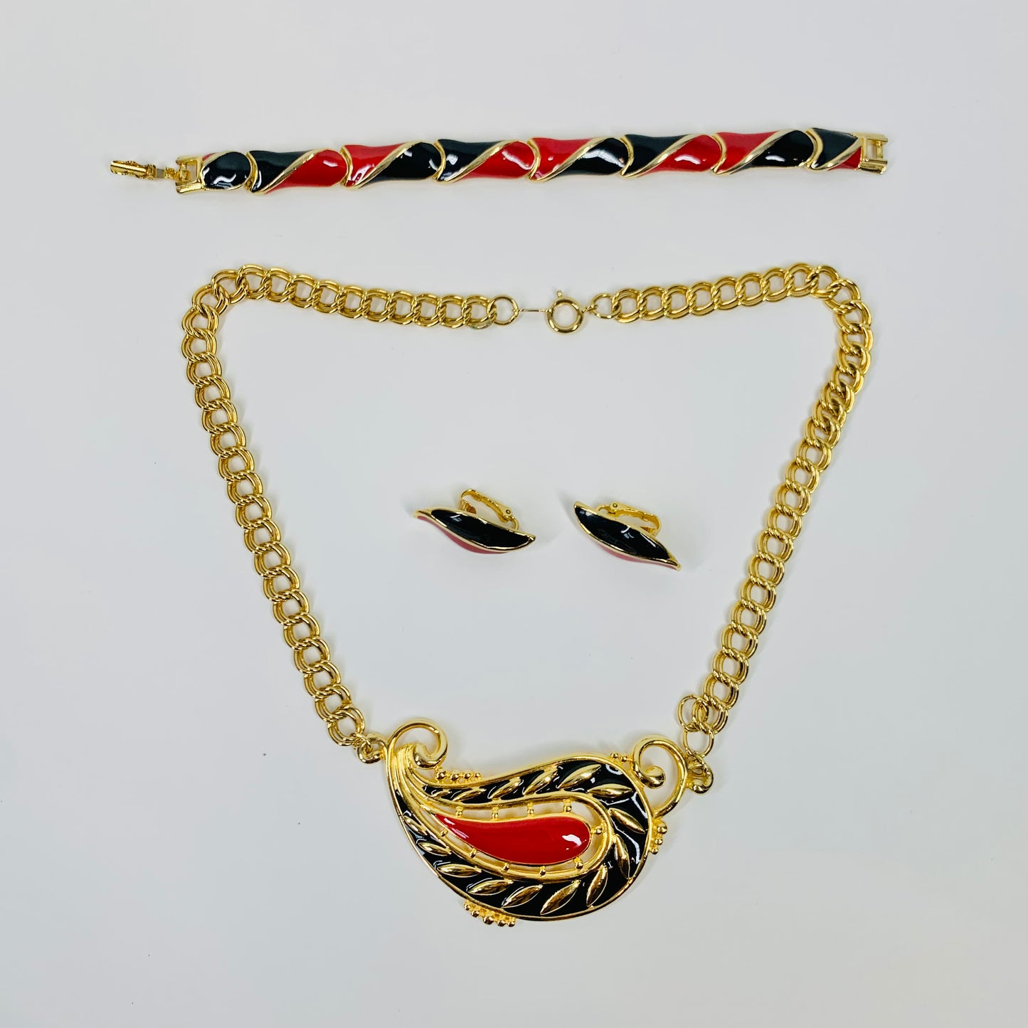 70s BARCS RED BLACK ENAMEL NECKLACE SUITE