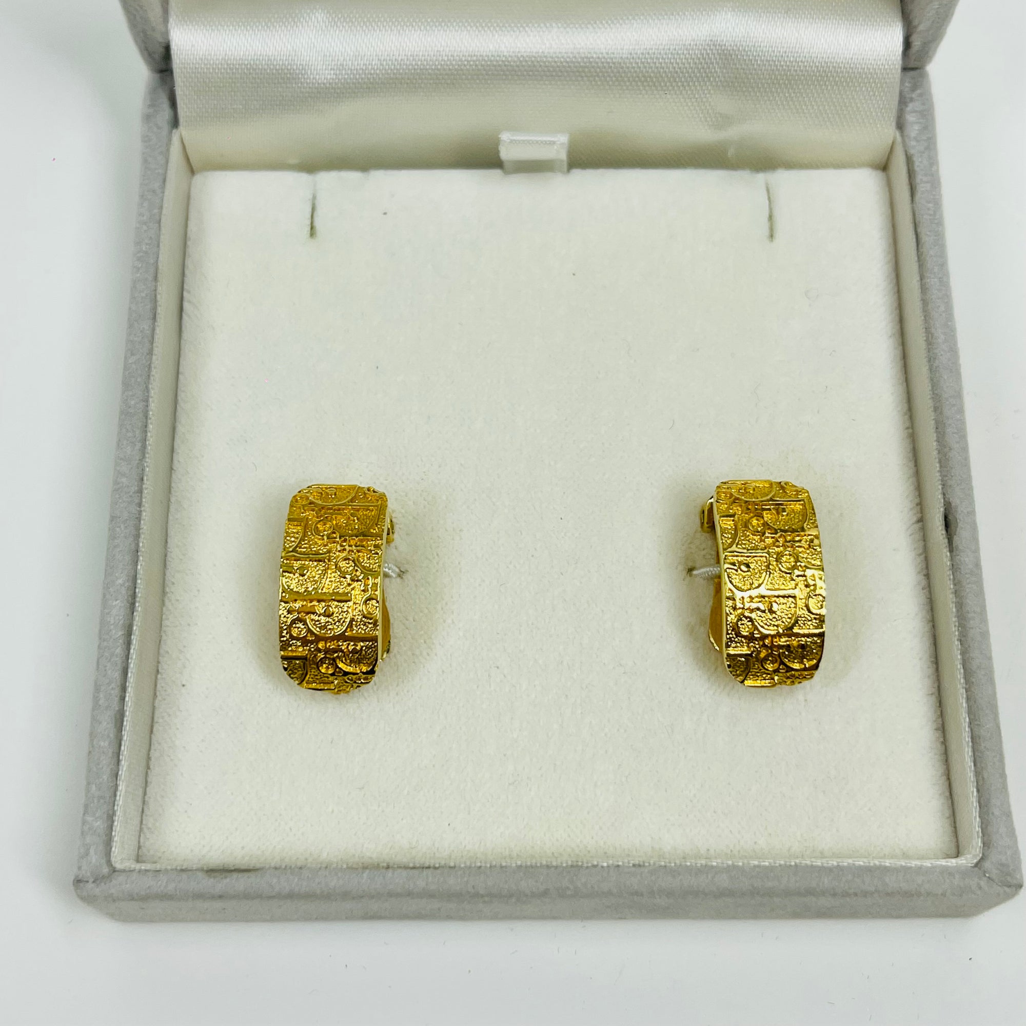 VINTAGE CHRISTIAN DIOR LOGO CLIP ON EARRINGS