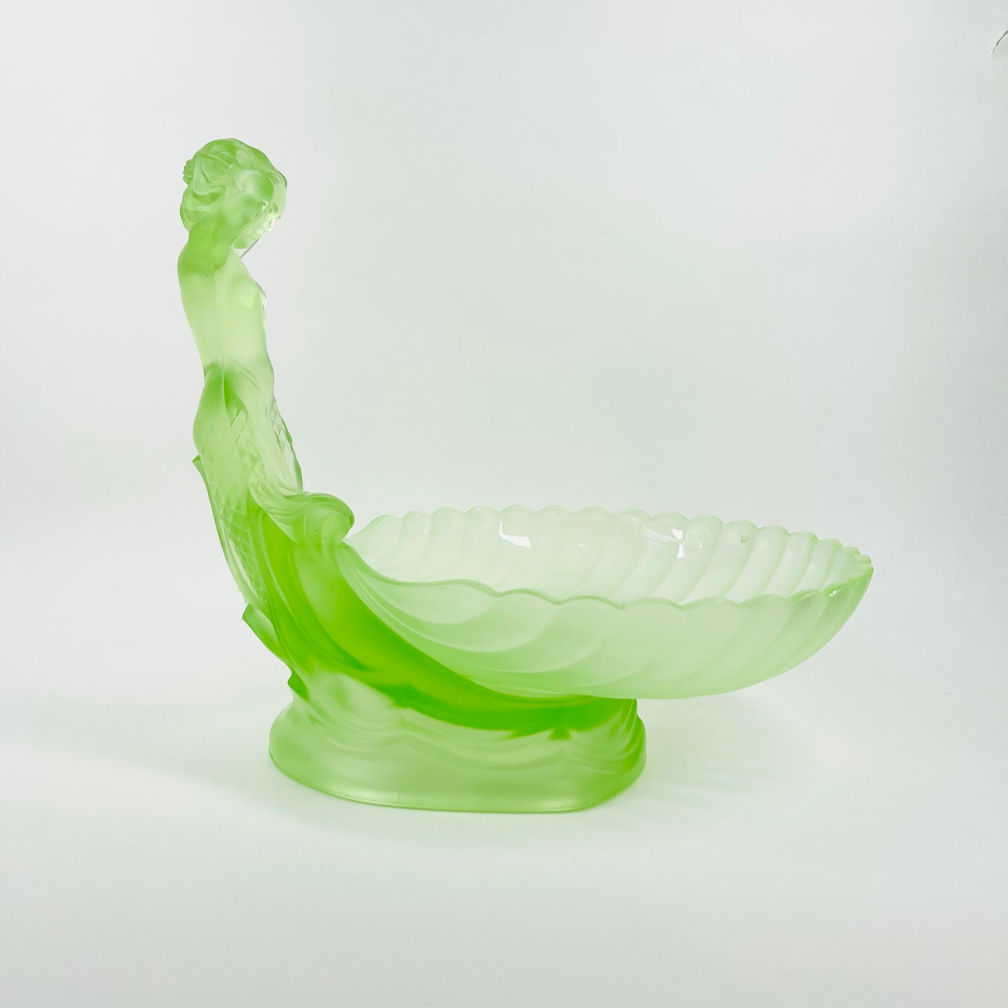 ANTIQUE ART DECO SATIN URANIUM GLASS MERMAID SHELL BOWL