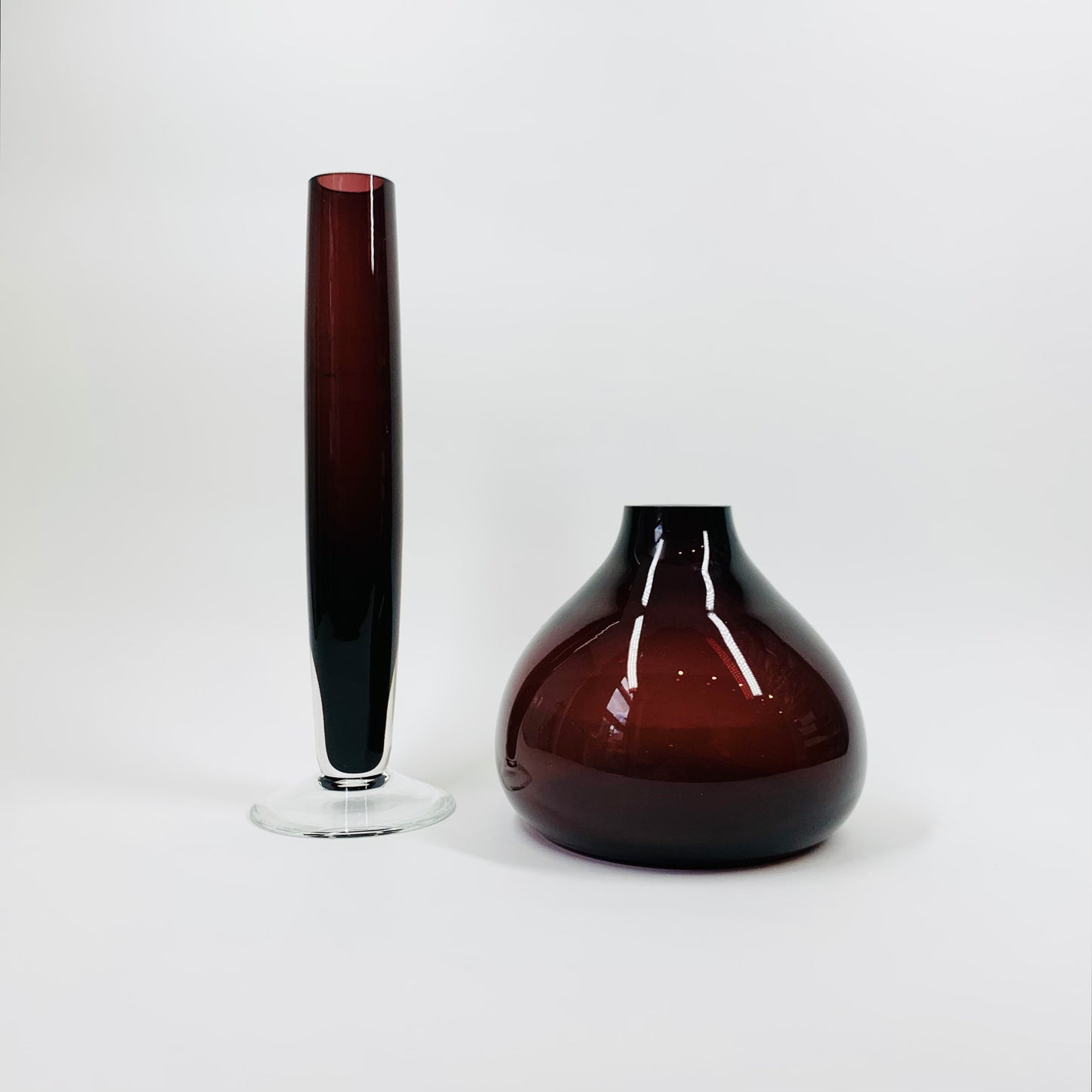 PURPLE TUBE VASE