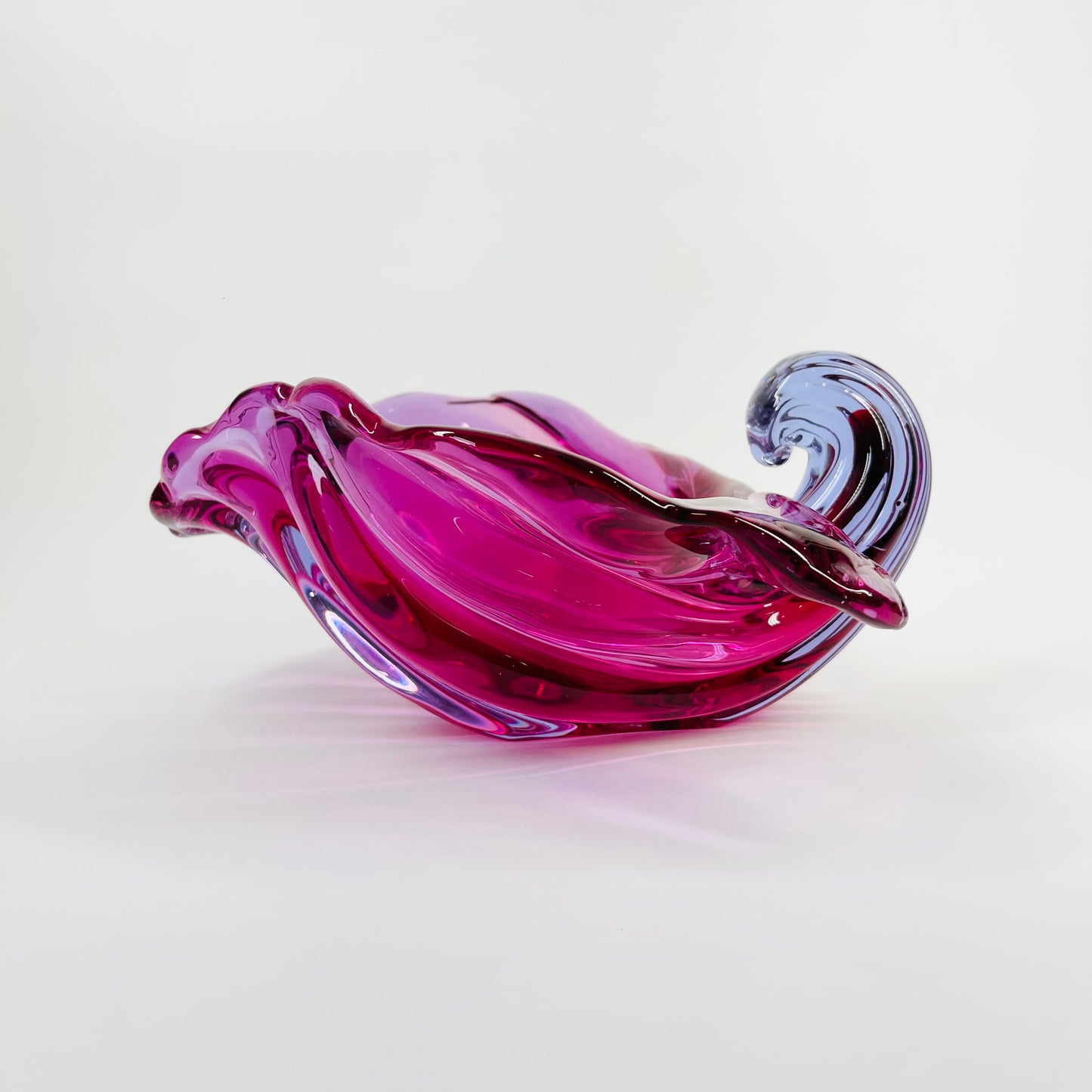 1950s PINK PURPLE MURANO NEODYMIUM GLASS SHELL BOWl