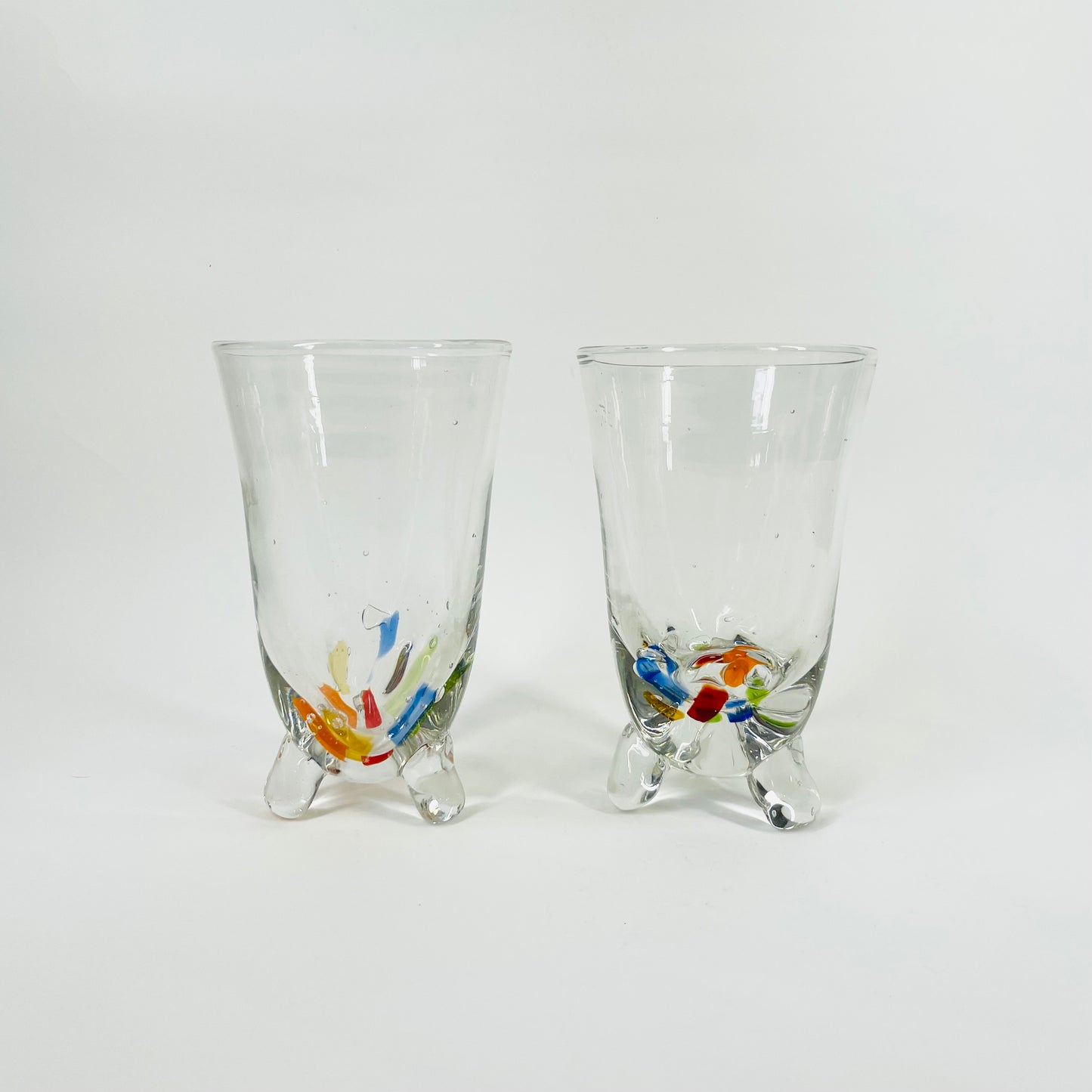 VINTAGE MURANO FOOTED GLASSES WITH COLOUR SPATTER