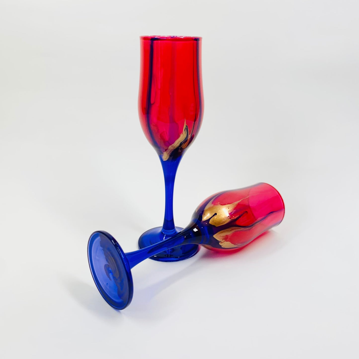 HAND PAINTED PINK COBALT BLUE ART GLASS CHAMPAGNE FLUTES