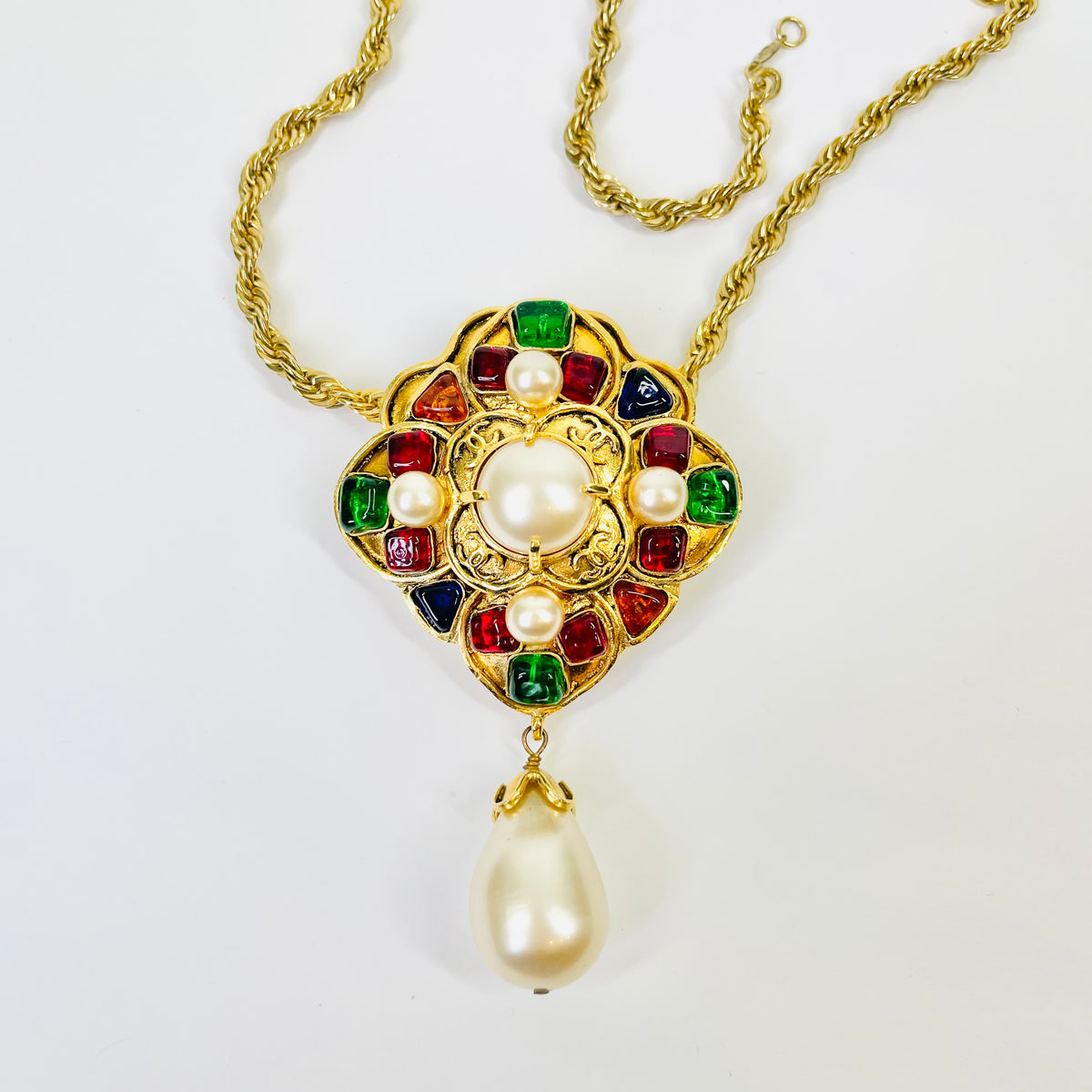 1994 RUNWAY CHANEL GRIPOIX TUTTI FRUITTI GLASS PEARL MUGHAL STYLE BROOCH
