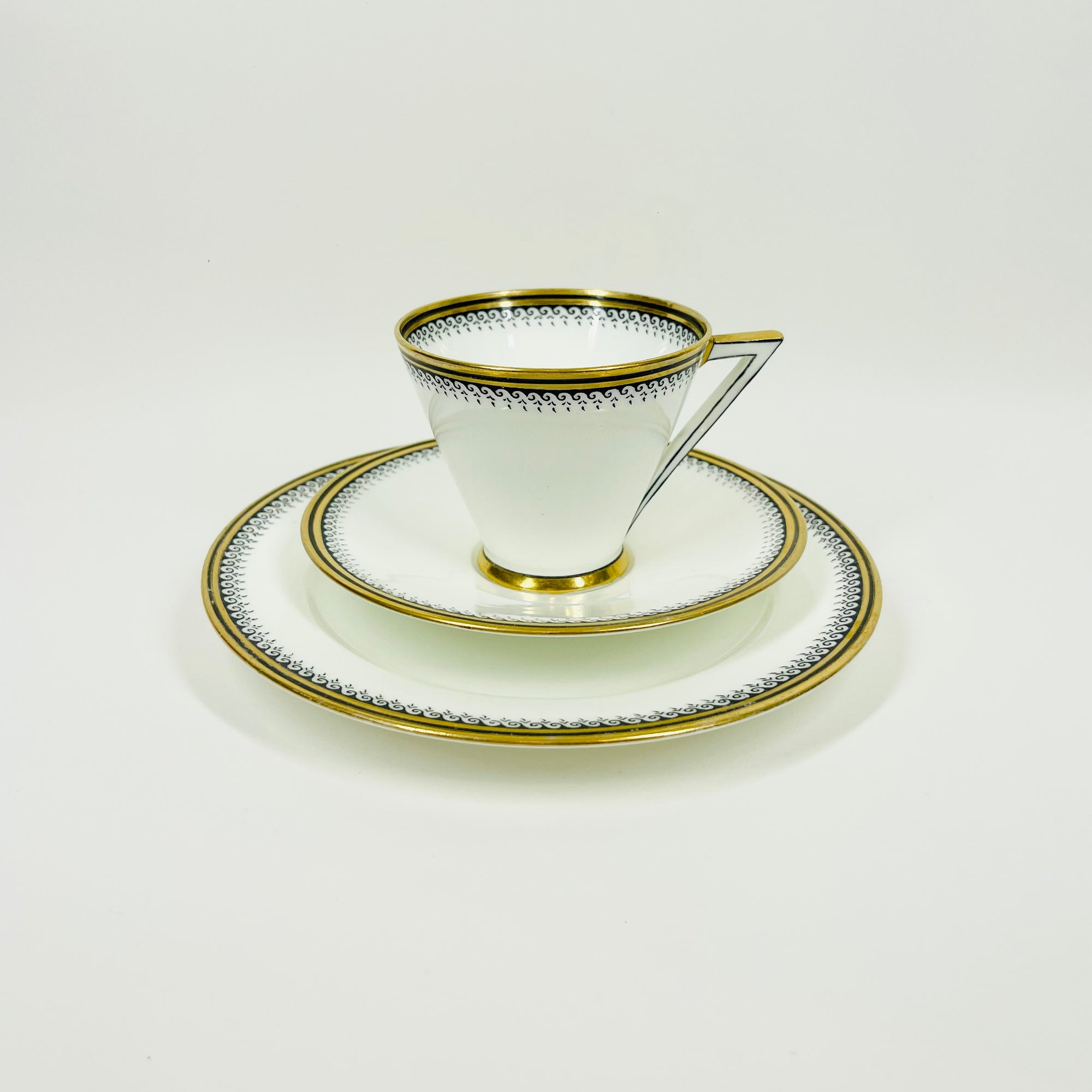 ANTIQUE ART DECO HEINRICH H &amp; CO. SELB BAVARIA IMPERIAL TEA CUP AND SAUCER SET