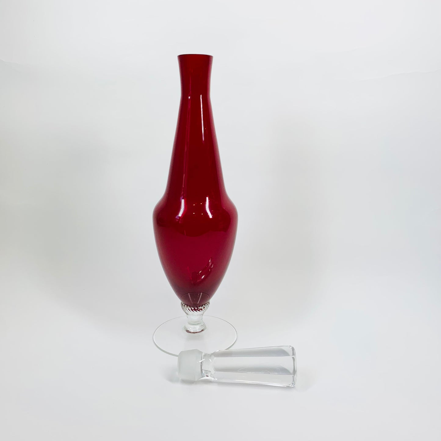 RUBY GLASS DECANTER