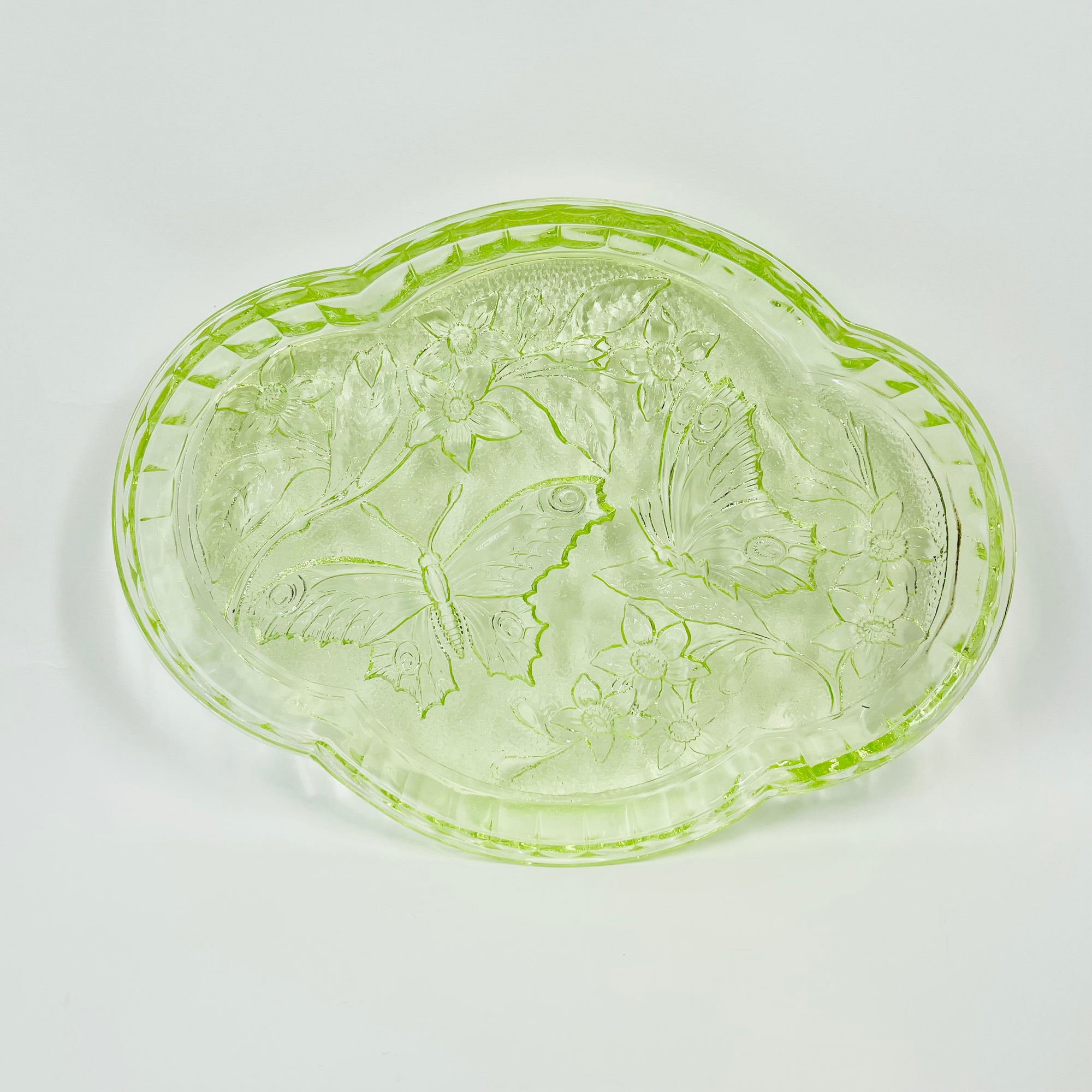 ANTIQUE ART DECO URANIUM GLASS VANITY SET