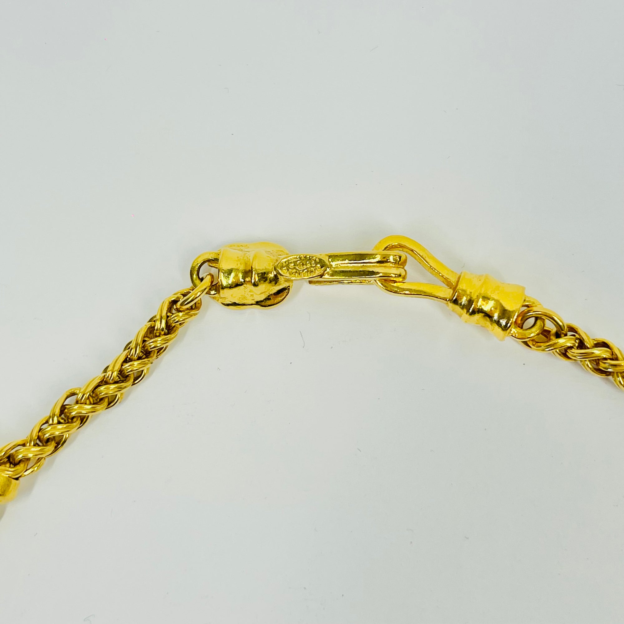 1995 CHANEL ARABESQUE LIMITED EDITION GOLD PLATED LOGO CHARM NECKLACE