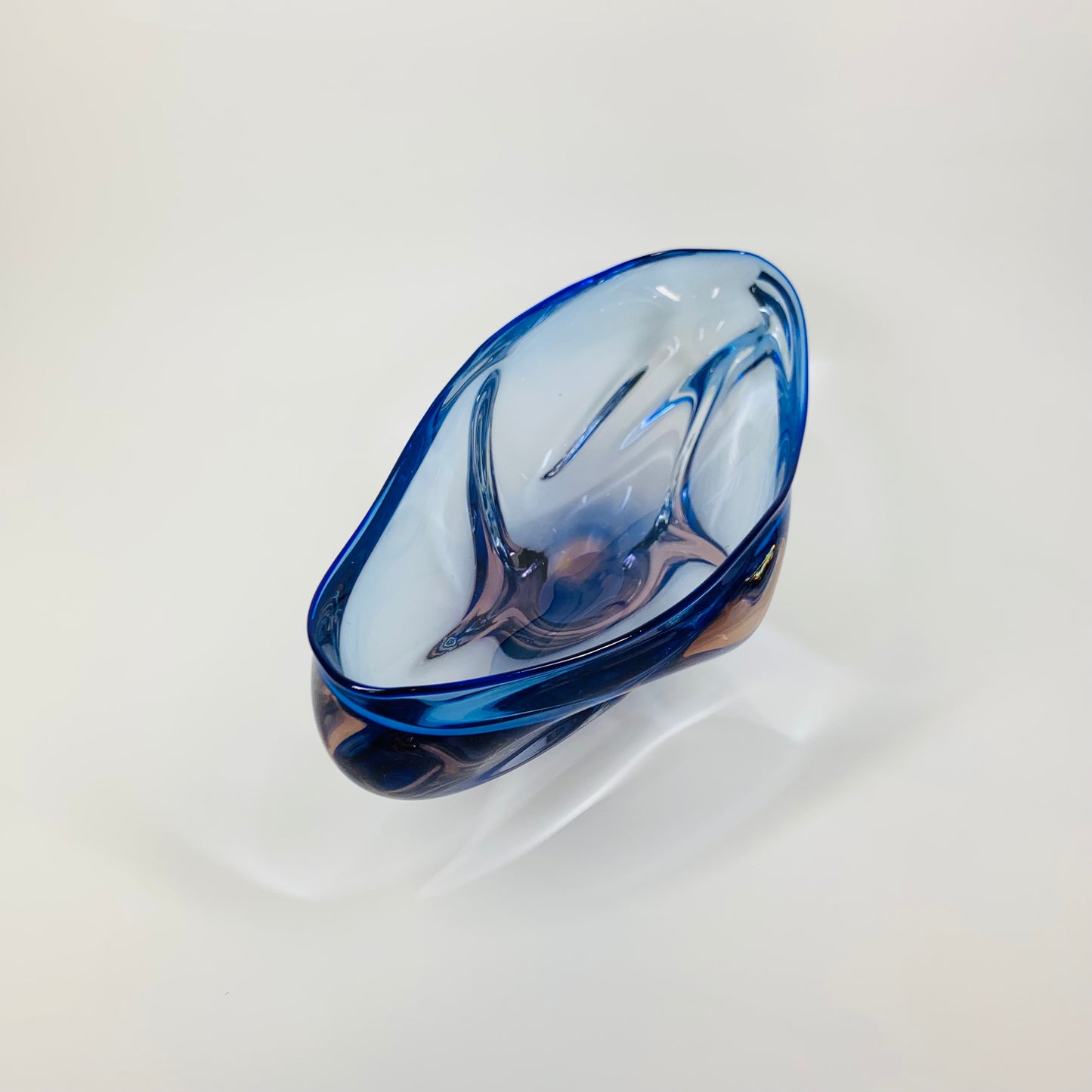 CZECH GLASS BLUE PINK BOWL