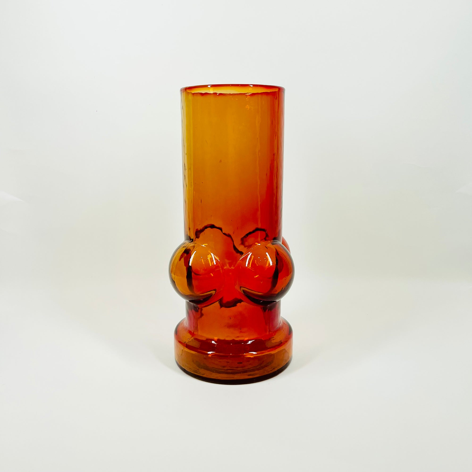 1960s FINNISH RIIHIMAEN RED ORANGE GLASS VASE