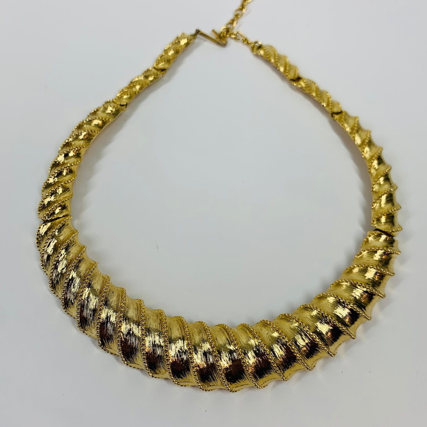 80s TEXTURED MATTE BRUTALIST BARCS NECKLACE SUITE