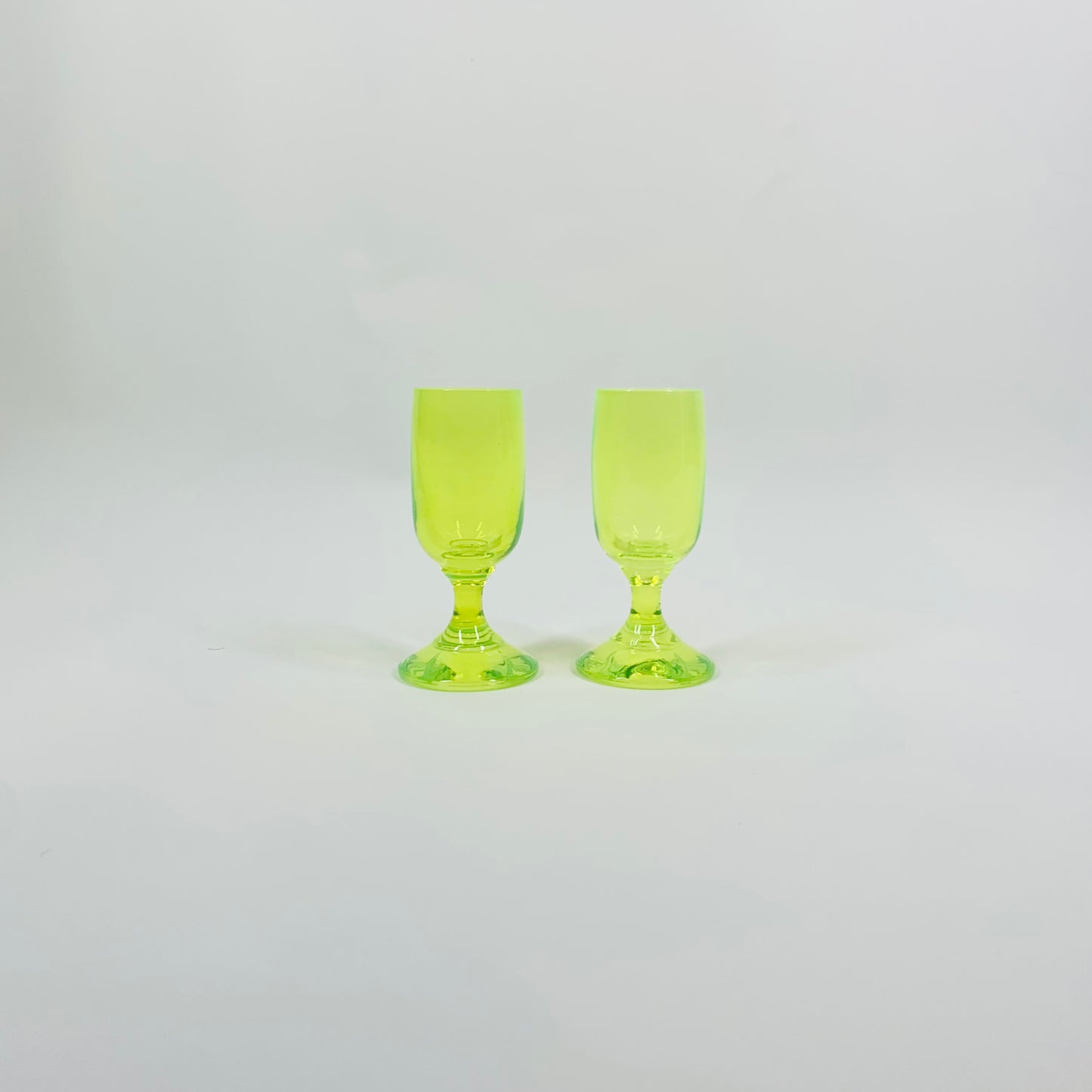 ART DECO URANIUM SHOT GLASSES SET