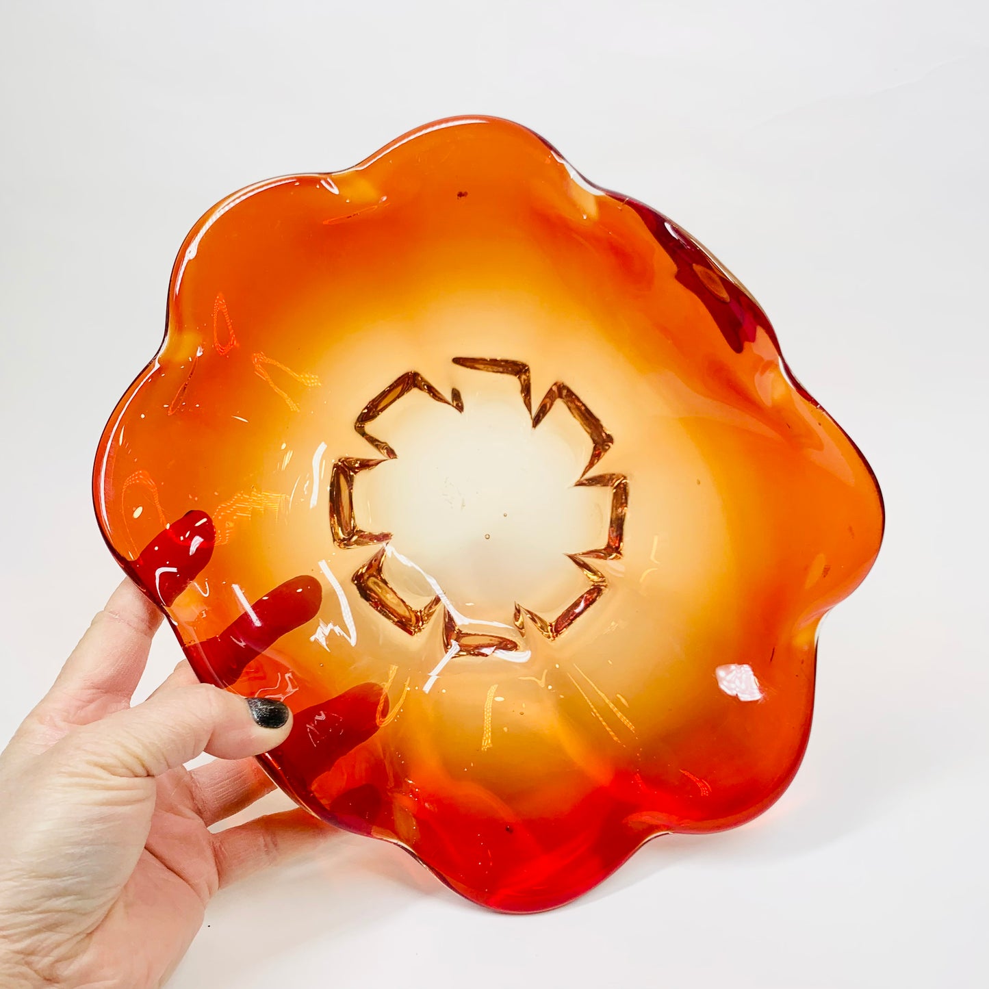 RED FLOWER GLASS BOWL/ASHTRAY