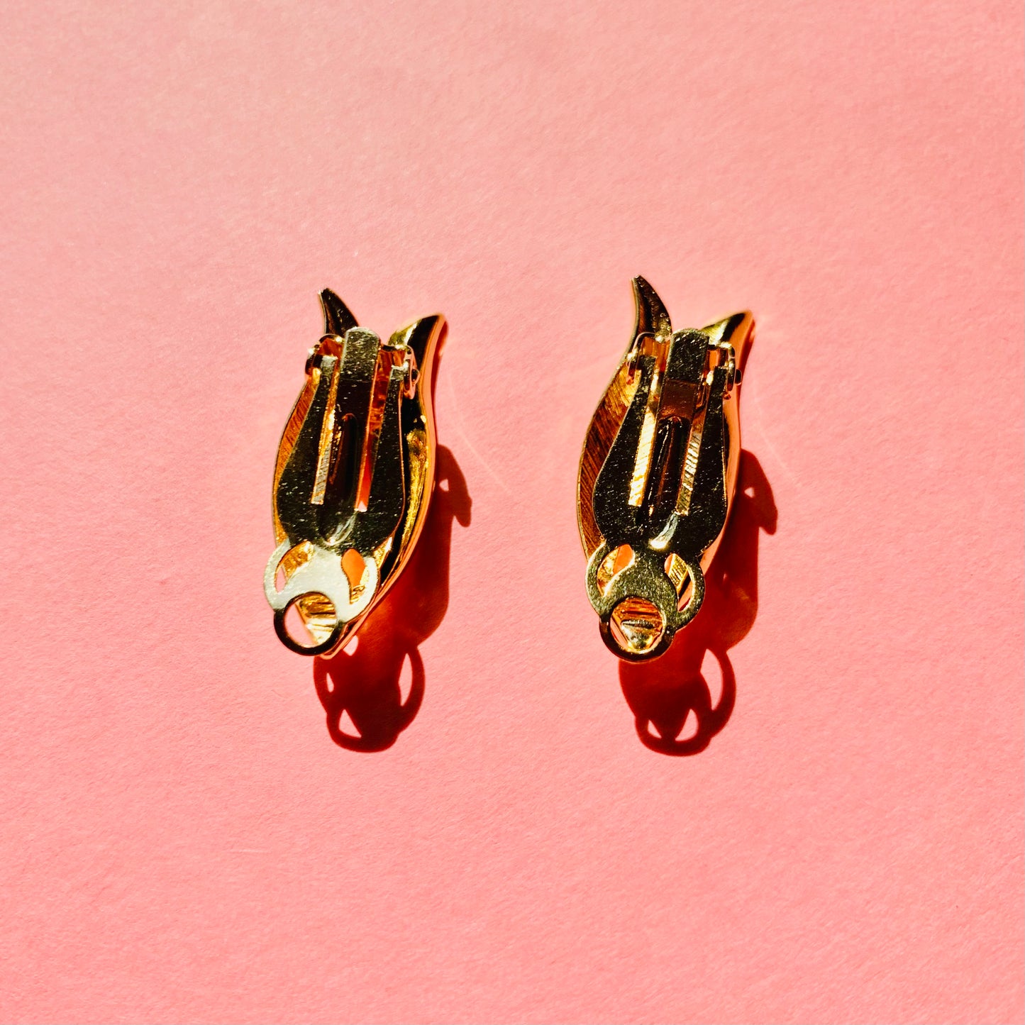 1960s BOW CLIP ON EARRINGS