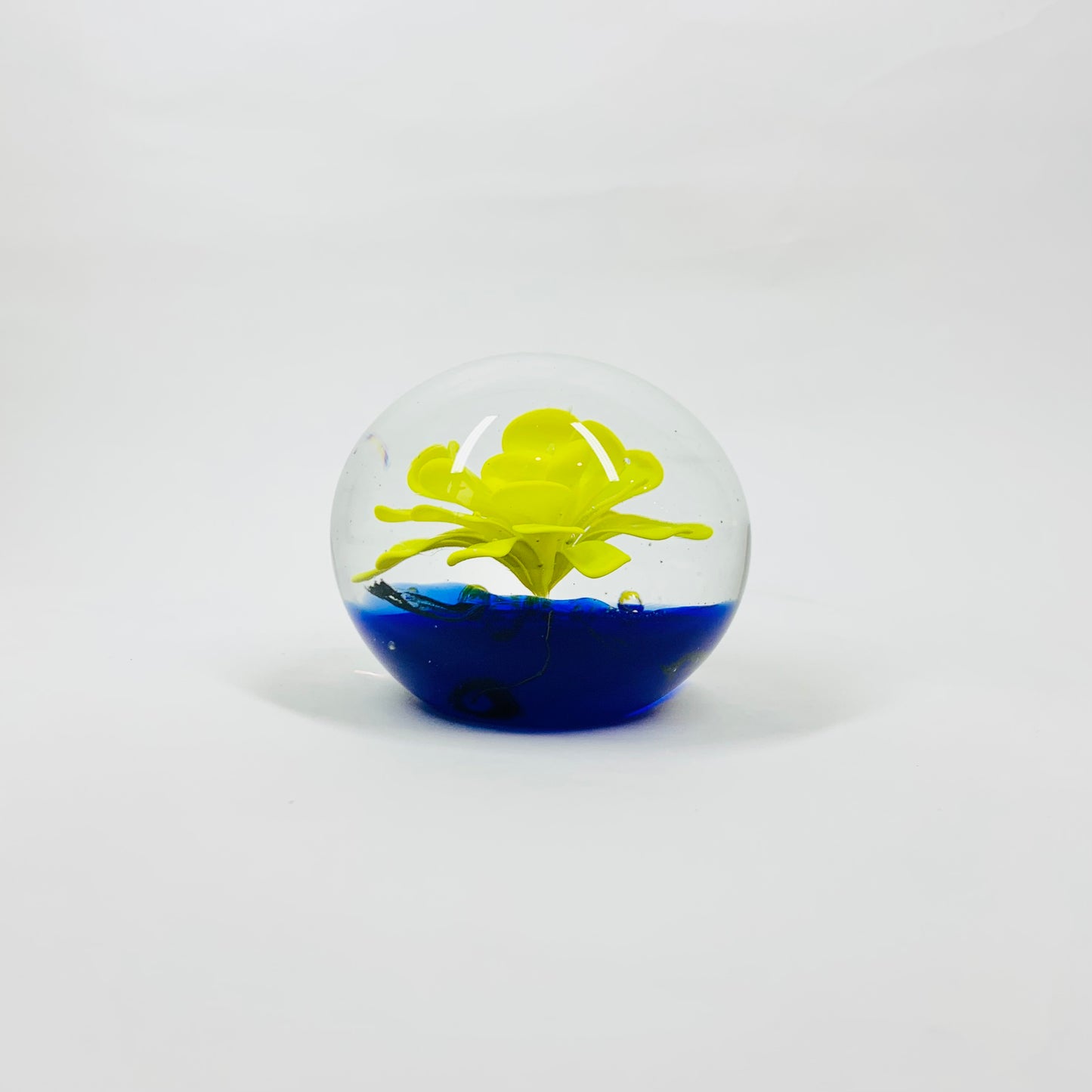 YELLOW FLOWER PAPERWEIGHT