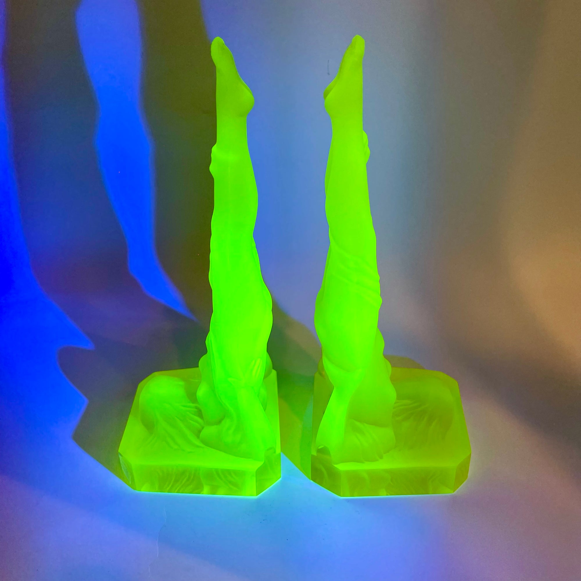 URANIUM GLASS NUDE FIGURINE BOOK ENDS