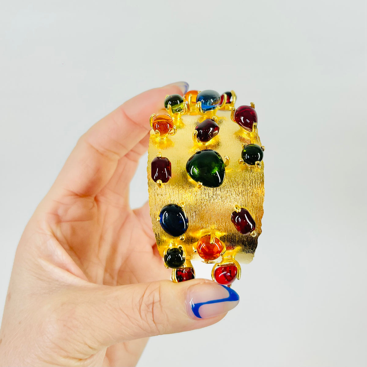 RUNWAY 1980s GUCCI GRIPOIX TUTTI FRUITTI CUFF