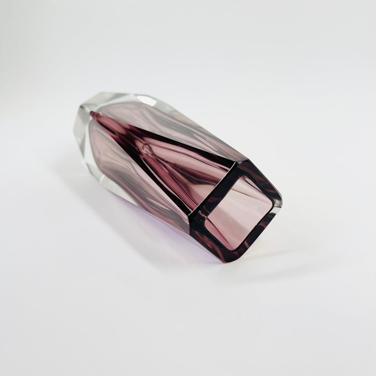 1960s PINK AMETHYST MURANO SOMMERSO FACETED GLASS BLOCK VASE