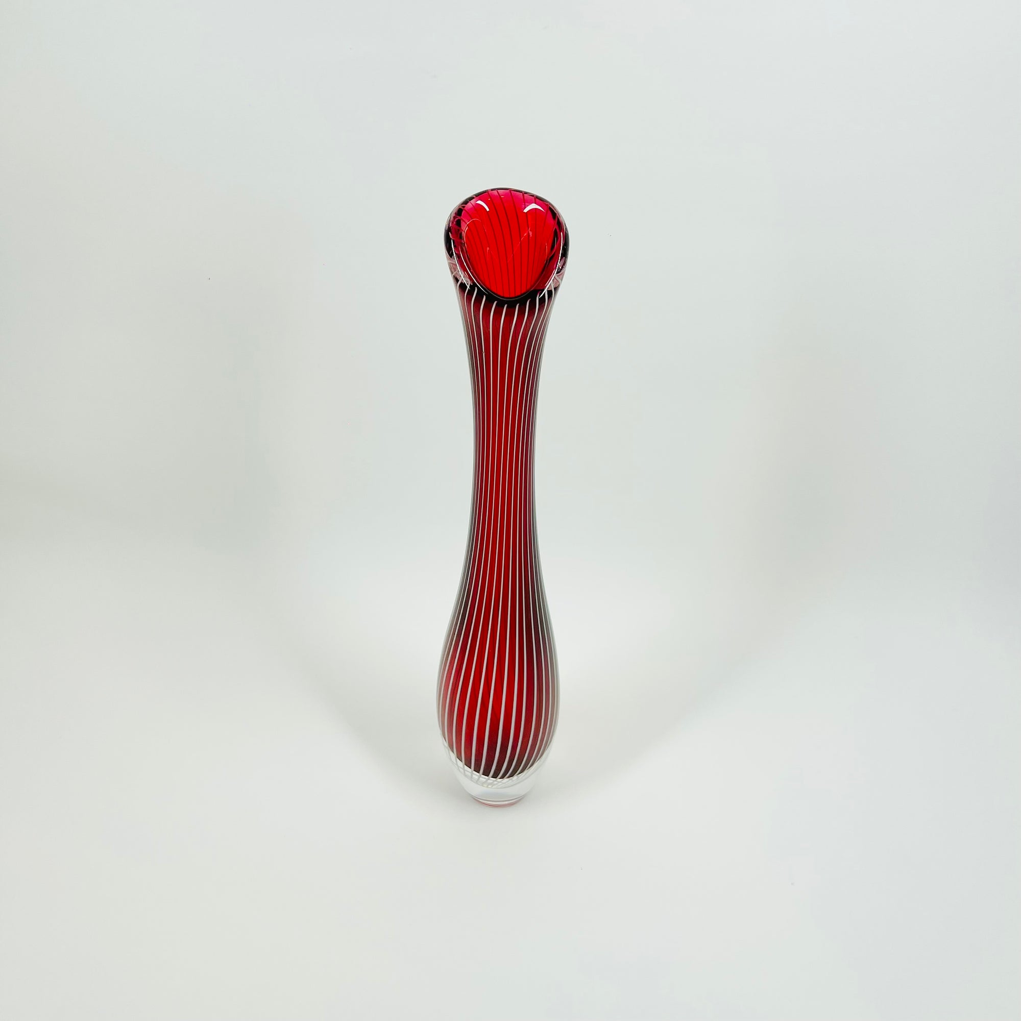1960s ZEBRA SOMMERSO GLASS VASE BY VICKE LINDSTRAND FOR KOSTA BODA