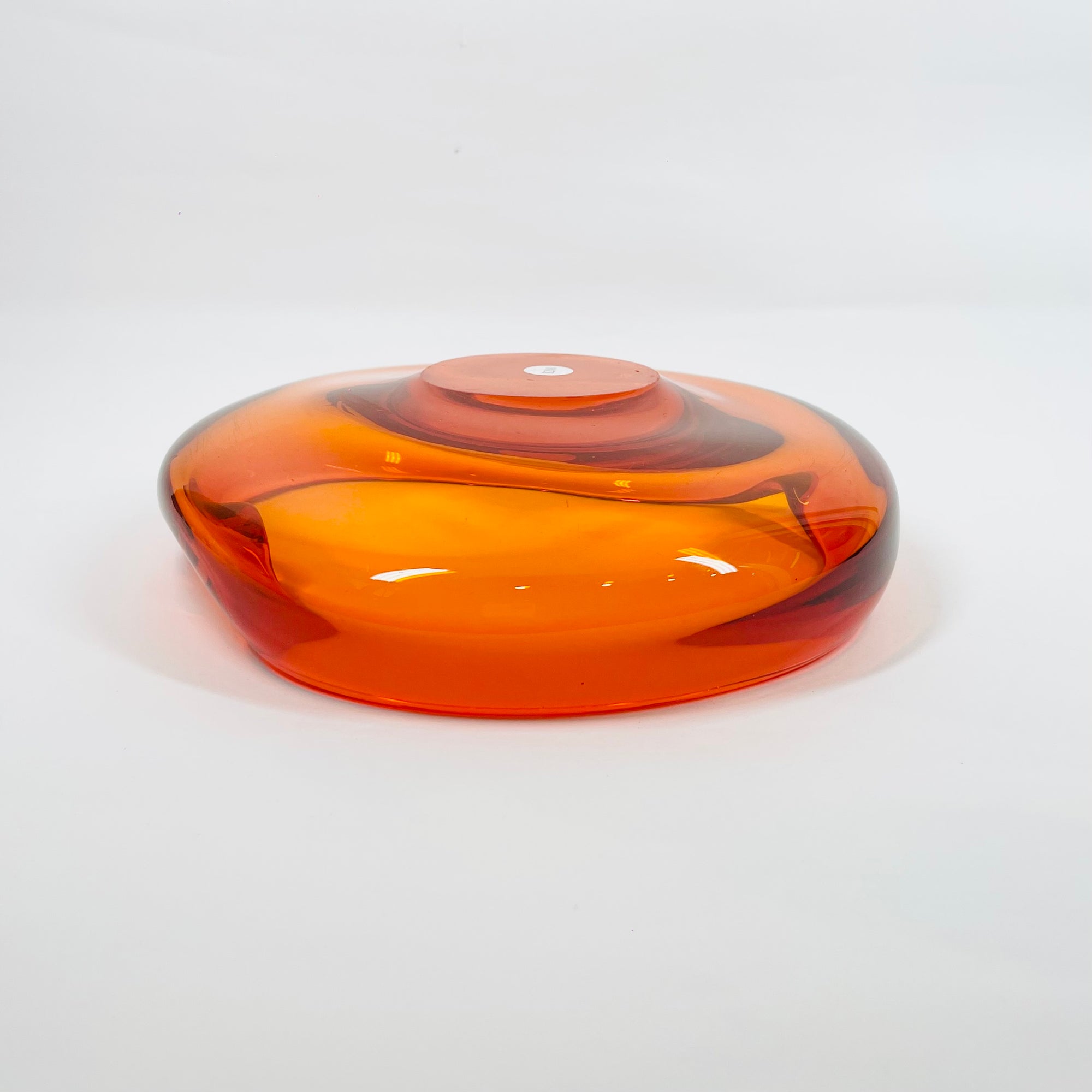 1970s JAPANESE MANDARIN/ORANGE SOMMERSO GLASS PINCHED BOWL