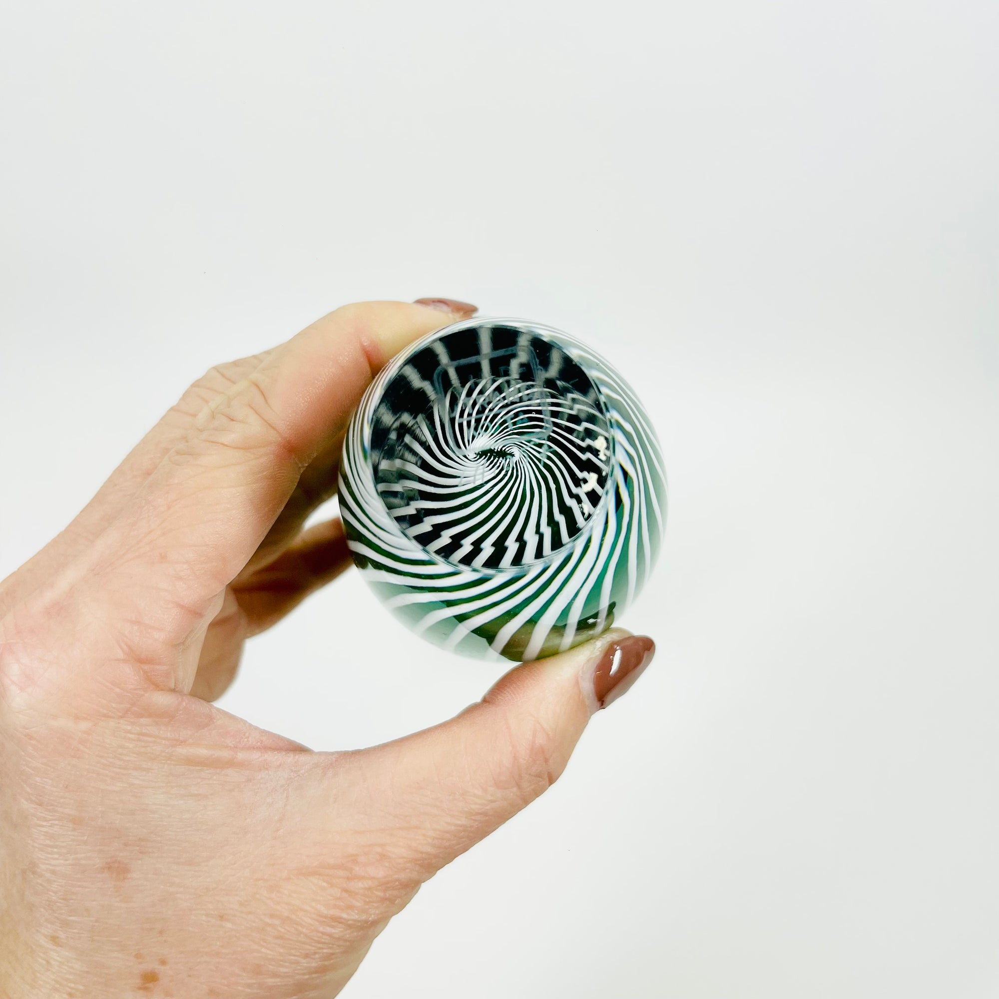 1960s ZEBRA SOMMERSO GLASS VASE BY VICKE LINDSTRAND FOR KOSTA BODA