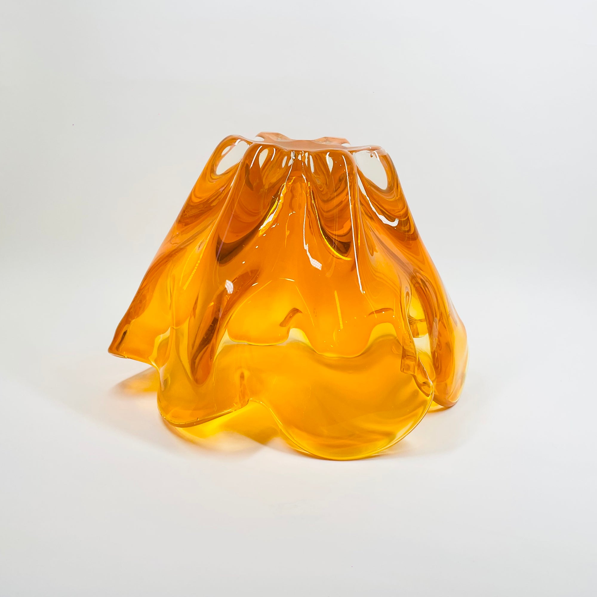 1970s JAPANESE MANDARIN/ORANGE SOMMERSO GLASS HANDKERCHIEF VASE/BOWL