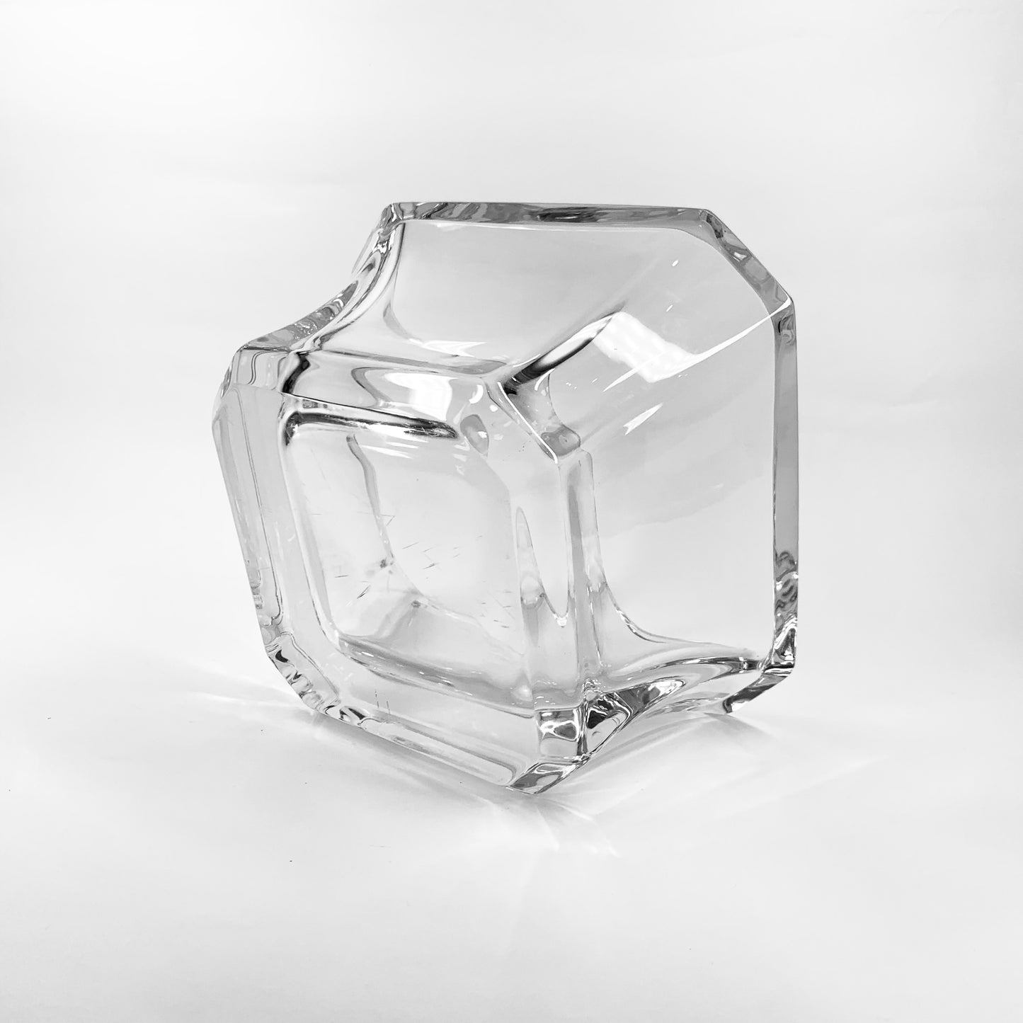 ORREFORS CUT CRYSTAL BOWL