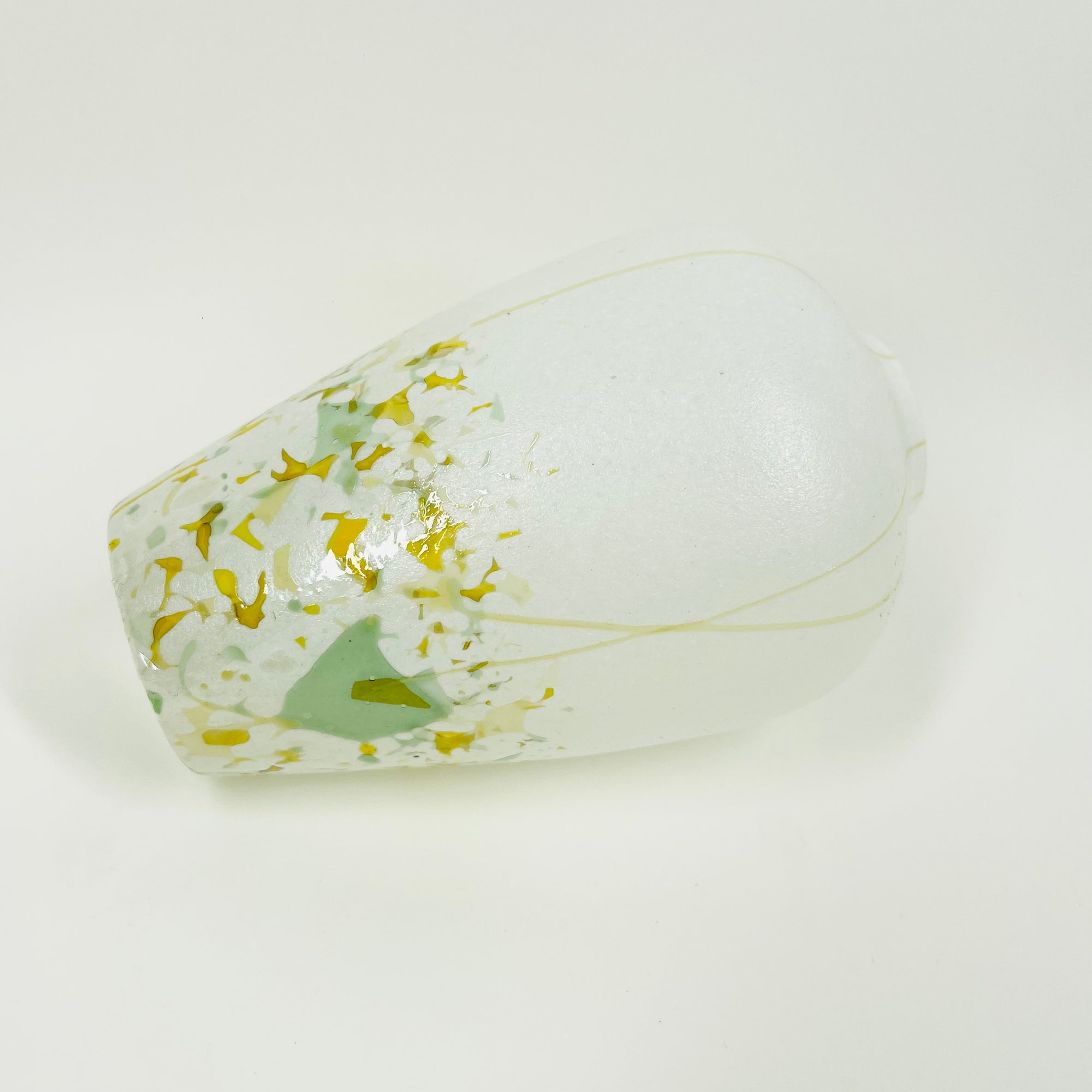 1980s HAND MADE CASED WHITE YELLOW GREEN SPATTER ART GLASS POSY VASE