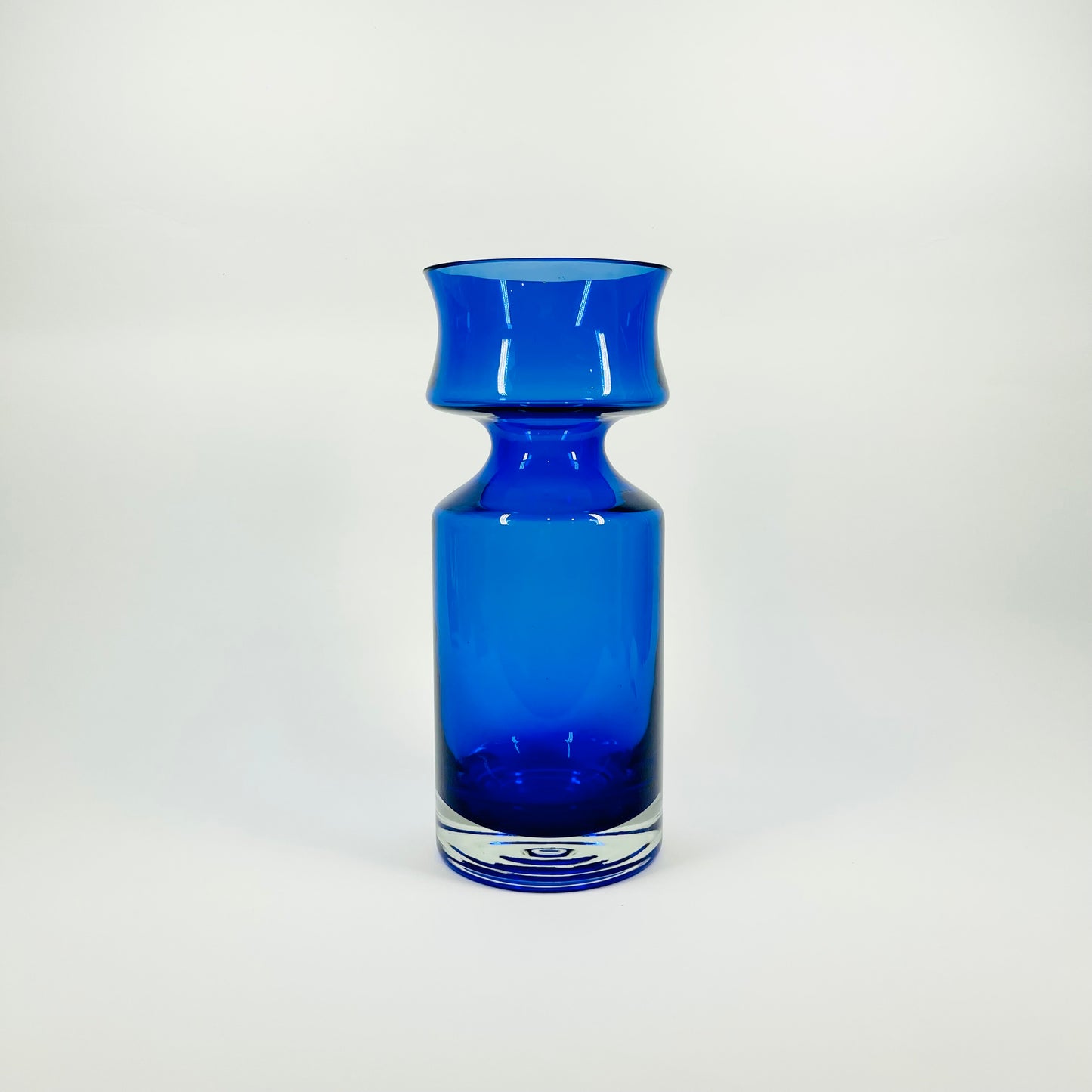 1960s SWEDISH ASEDA COBALT BLUE SOMMERSO GLASS VASE