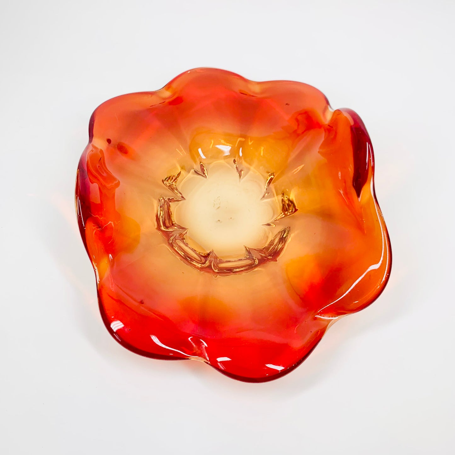 RED FLOWER GLASS BOWL/ASHTRAY