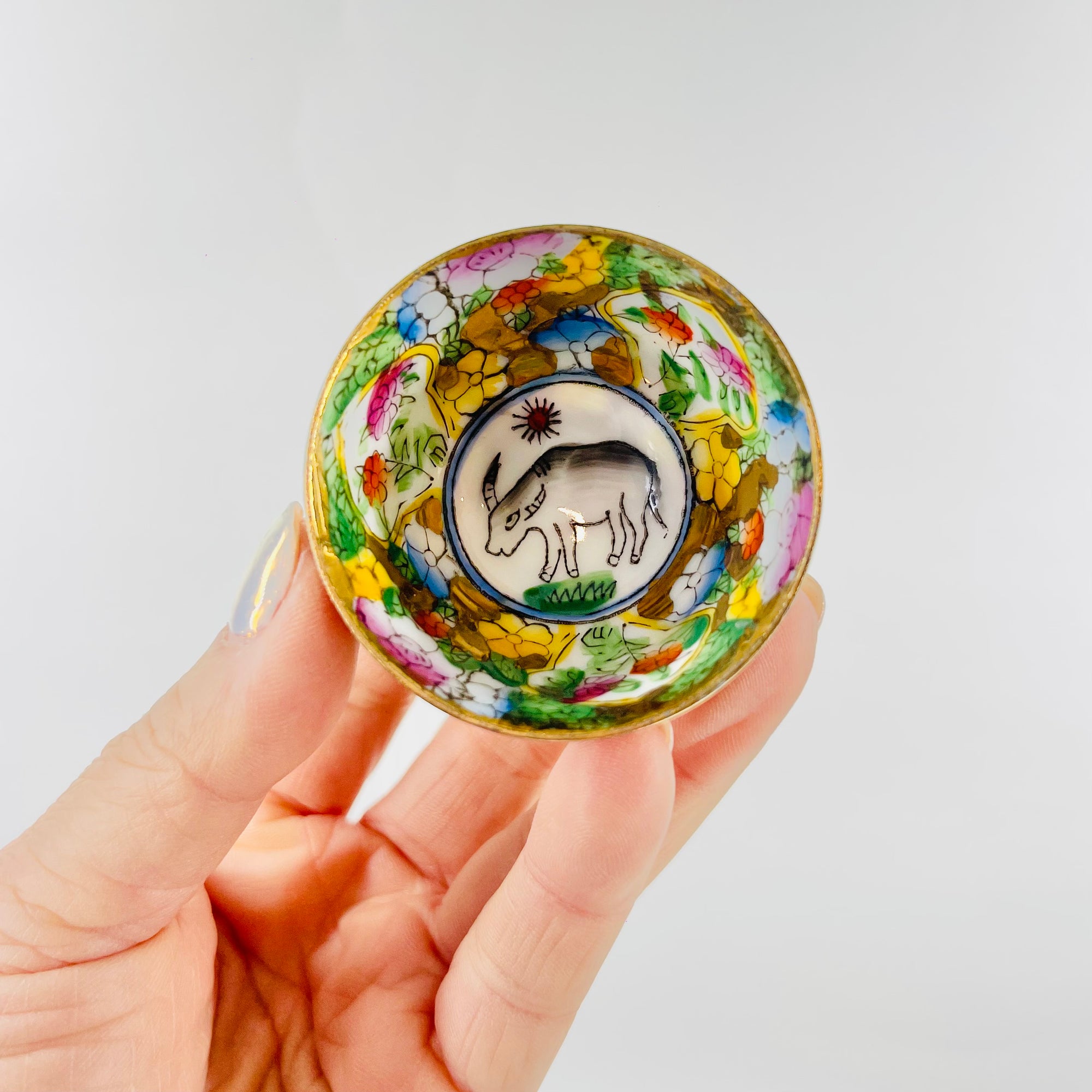 ANTIQUE CHINESE ZODIAC PORCELAIN MINI BOWL