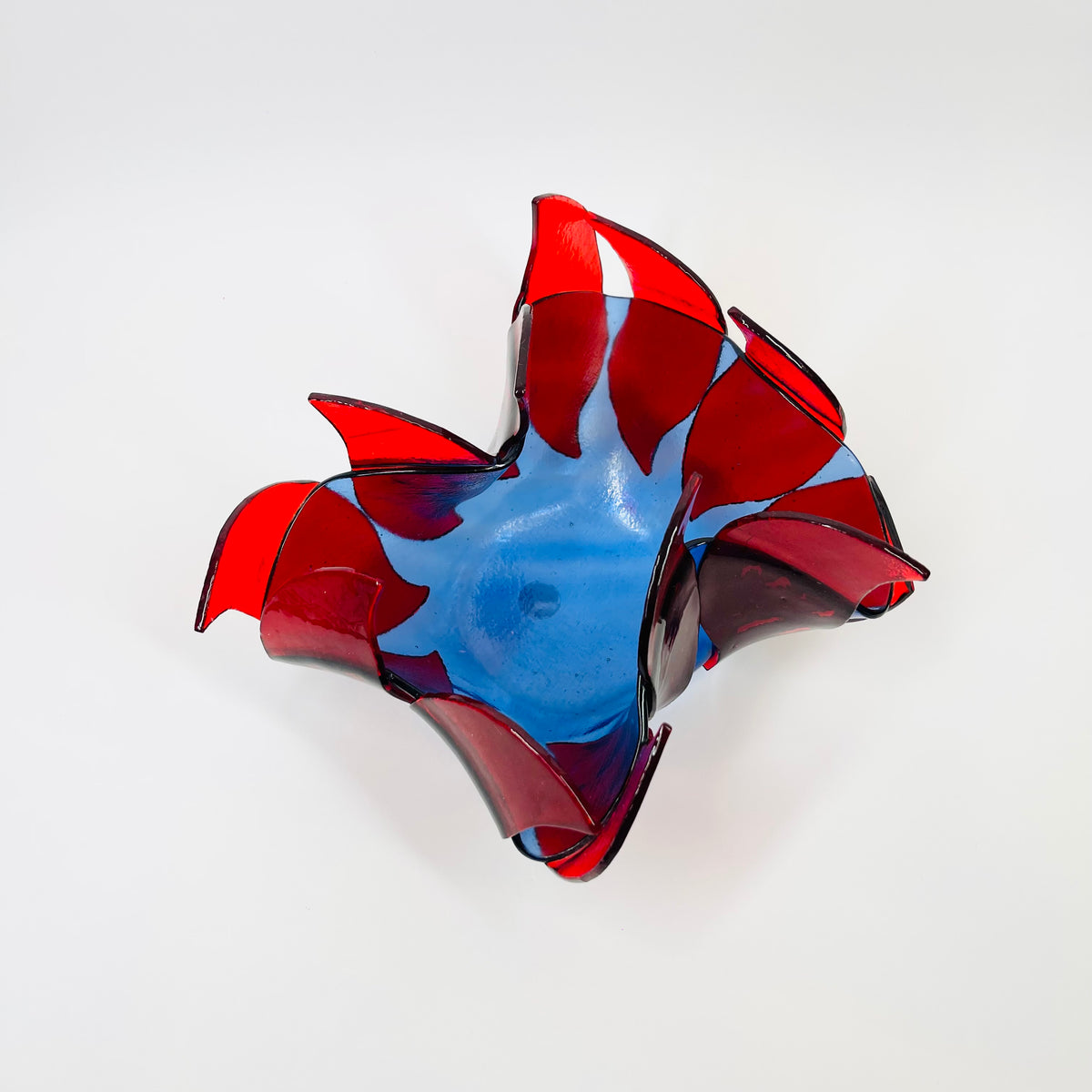 1980s HAND MADE RED COBALT BLUE FUSED GLASS HANDKERCHIEF BOWL