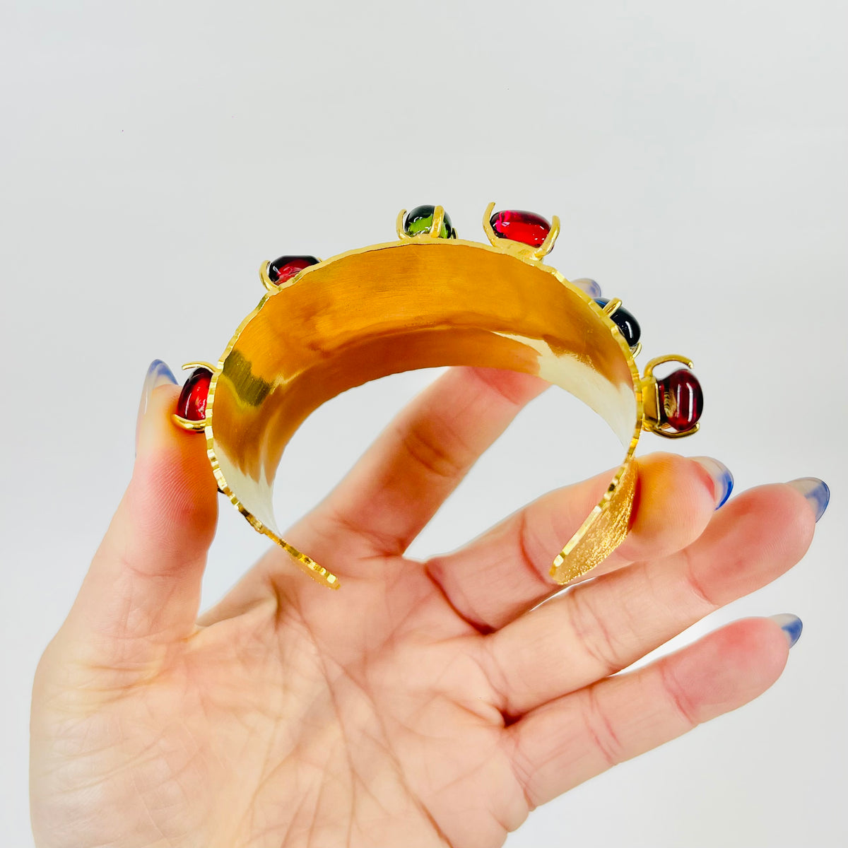 RUNWAY 1980s GUCCI GRIPOIX TUTTI FRUITTI CUFF