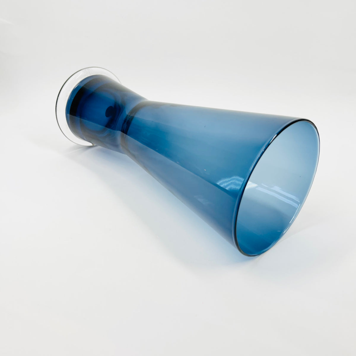 1980s ORREFORS BLUEMARINE GLASS VASE