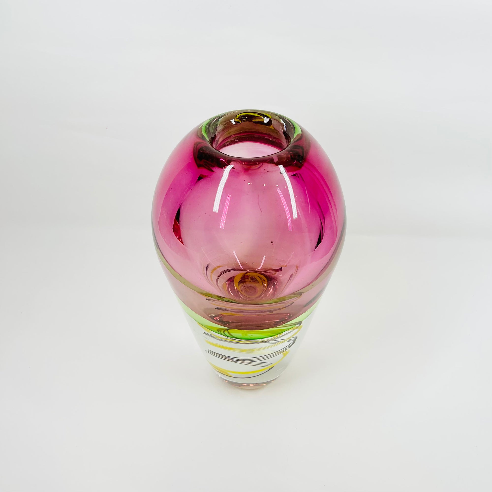 1950s PINK GREEN SOMMERSO MURANO SOMMERSO GLASS VASE WITH LATTICINO SWIRLS