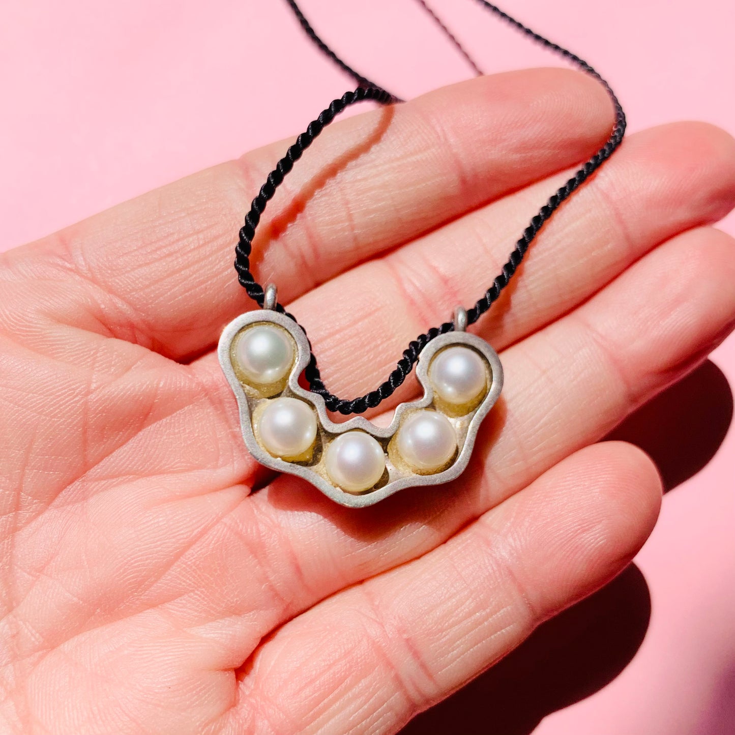 SILVER PEA POD NECKLACE