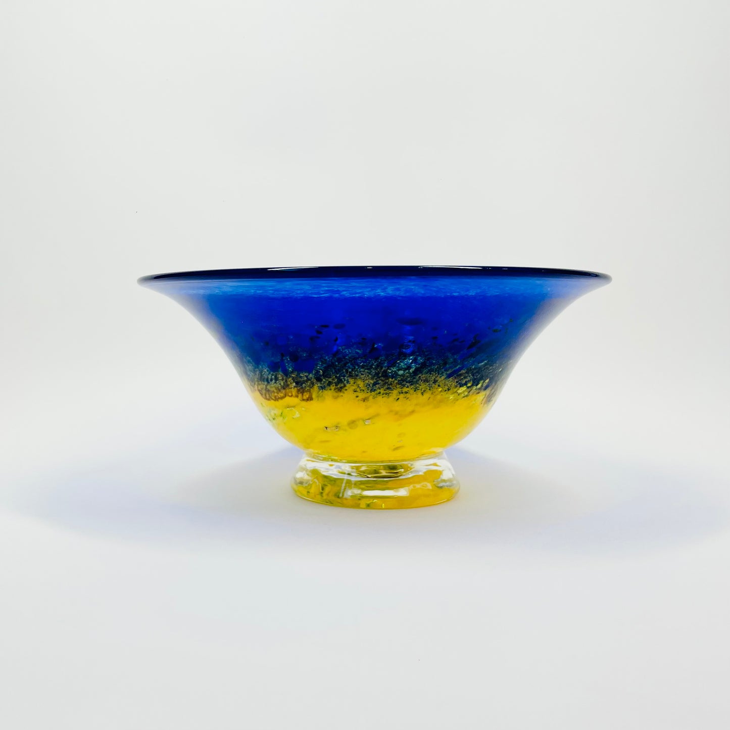 VINTAGE AUSTRALIAN ART GLASS BOWL BY EAMONN VEREKER