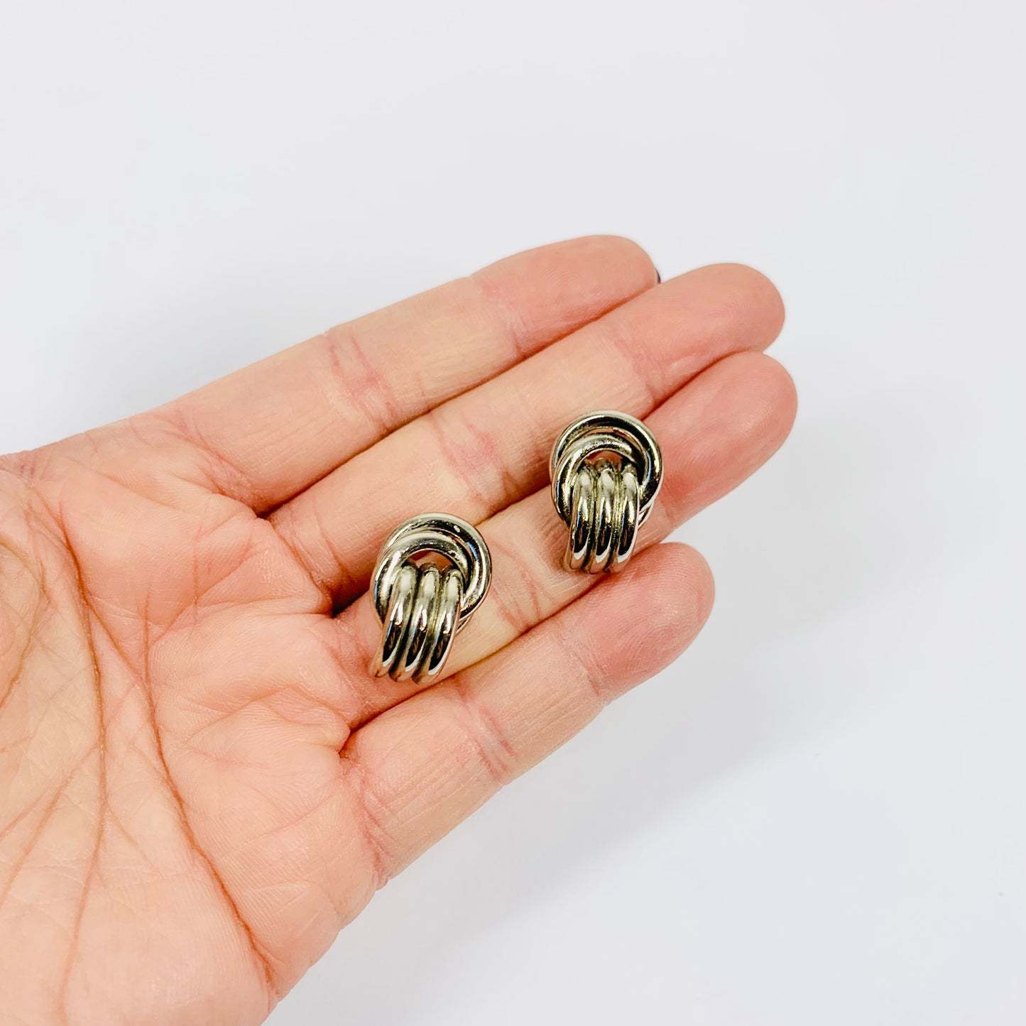 60s SILVER KNOT STUD EARRINGS