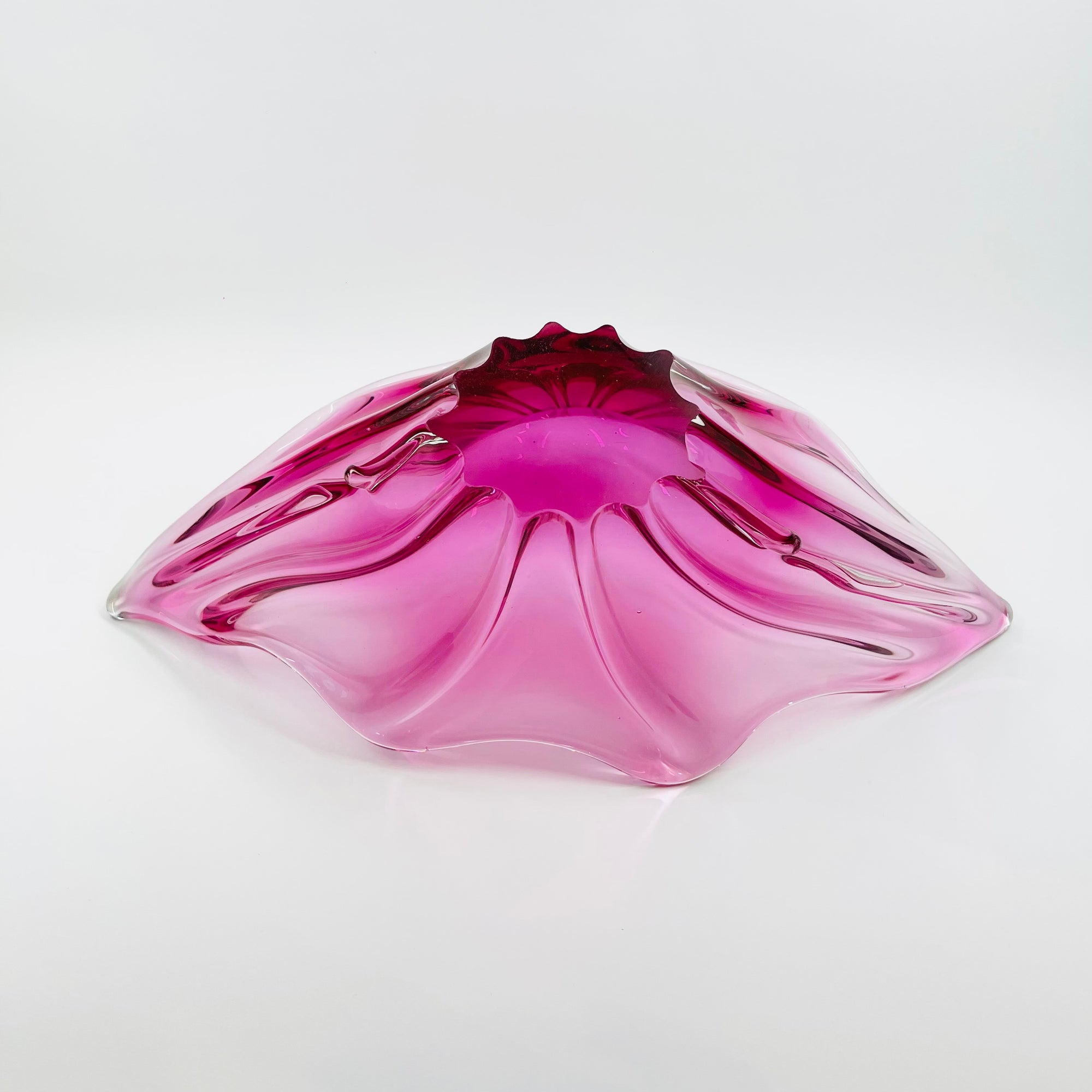 1970s JAPANESE HINERI PINK OMBRE GLASS TWIST BOWL