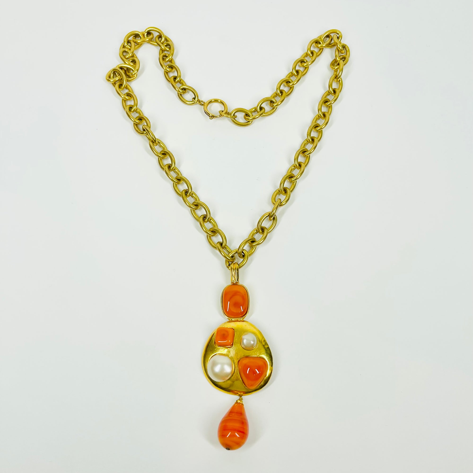 LIMITED EDITION 1993 CHANEL ORANGE PEARL GRIPOIX DROP PENDANT WITH FANCY LINKS NECKLACE