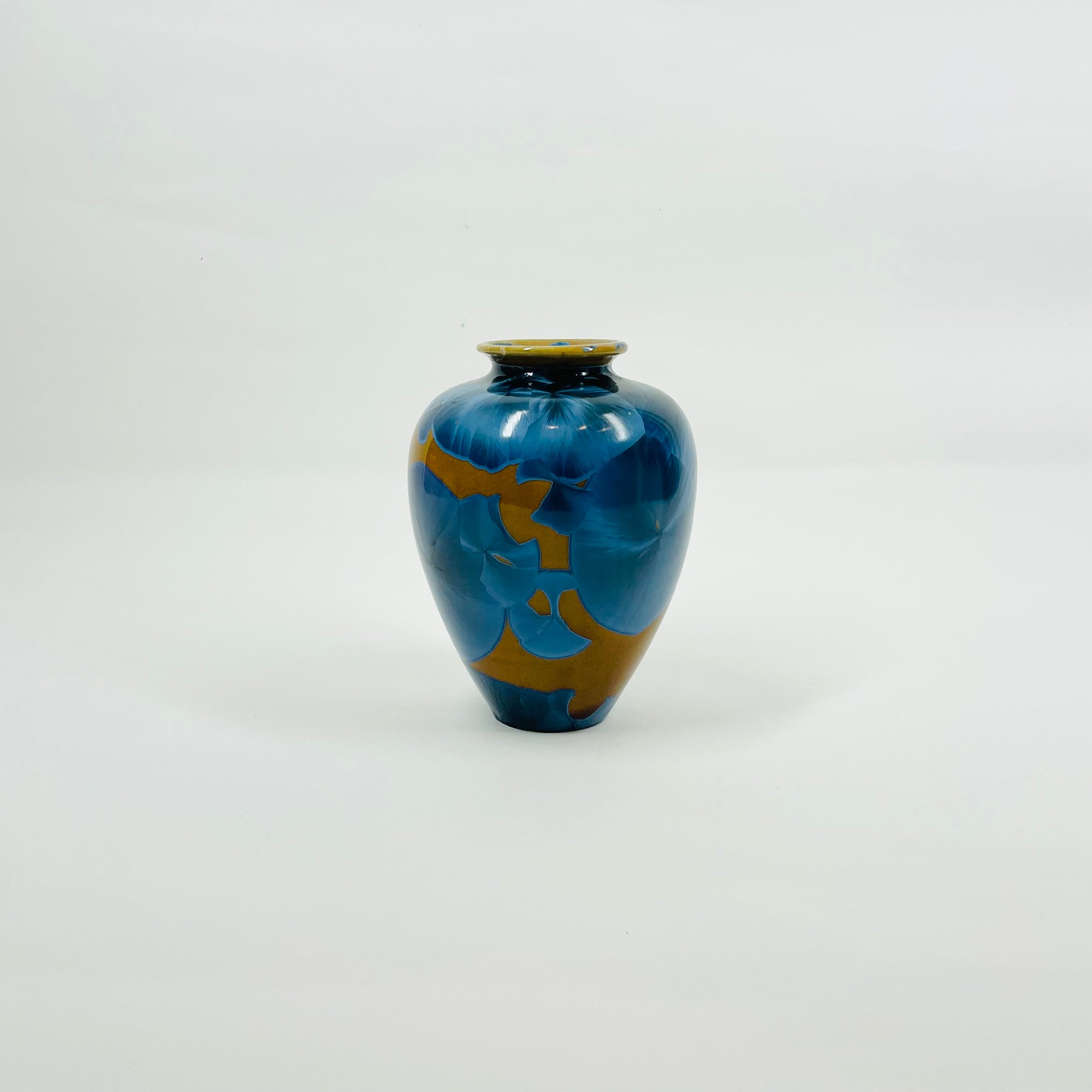 1980s AUSTRALIAN STUDIO BLUE AMBER CRYSTALLINE POTTERY MINI POSY VASE