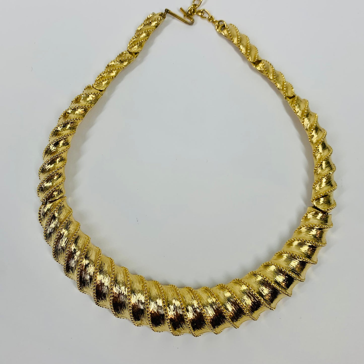 80s TEXTURED MATTE BRUTALIST BARCS NECKLACE SUITE