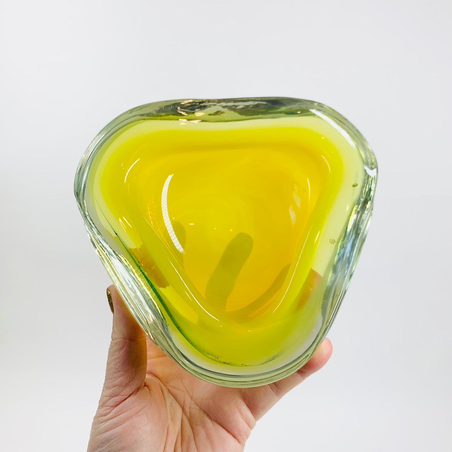 1950s LEMON OPALESCENT GLASS BOWL/ASHTRAY