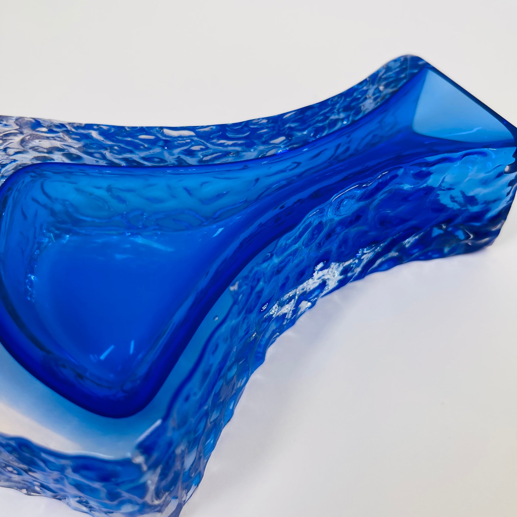 1970s MURANO COBALT BLUE TEXTURED GLASS POSY VASE