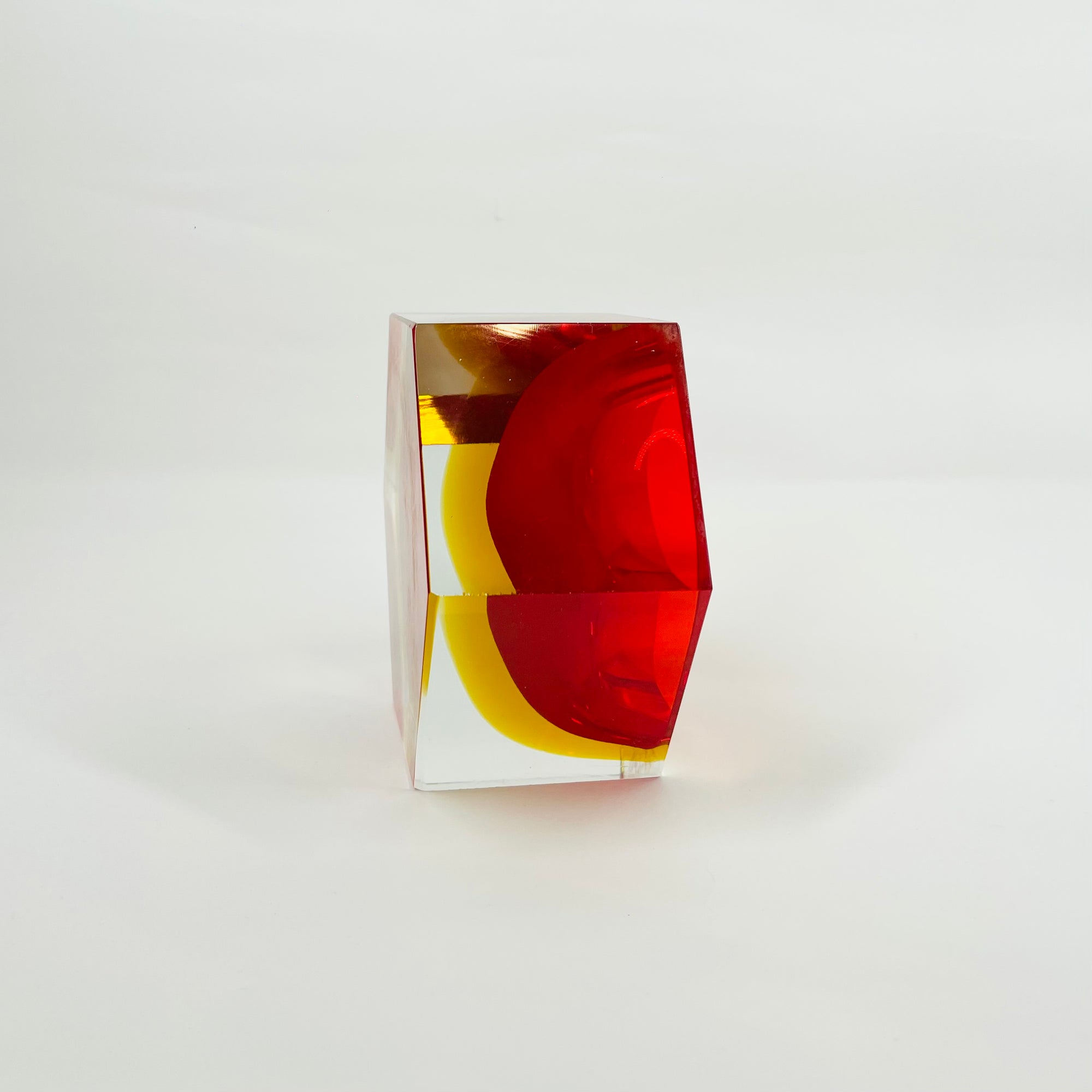 1950s RED RUBY GOLD MURANO MANDRUZZATO SOMMERSO FACETED GLASS HEXAGON BOWL