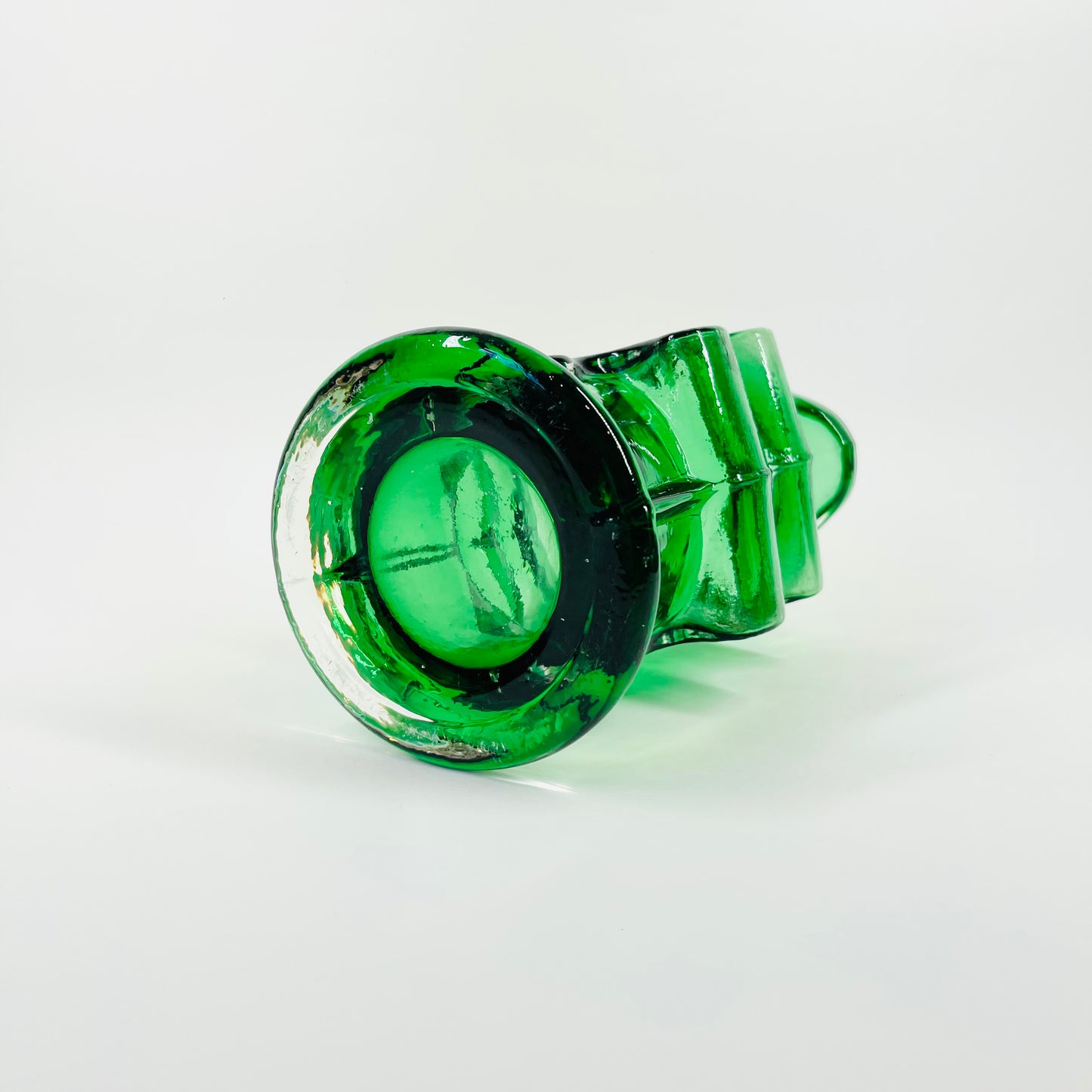 1970s FINNISH KASPERI GREEN GLASS VASE