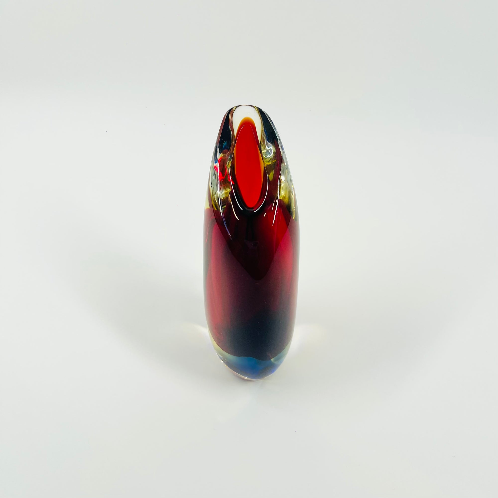 SIGNED 1950s ITALIAN MURANO HARLEQUIN SOMMERSO GLASS MINI SWUNG VASE